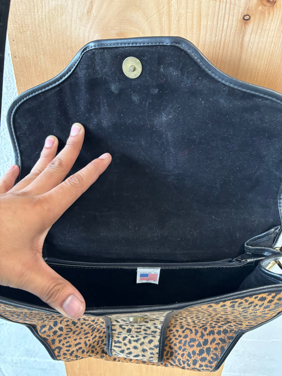 Vtg Leopard Print Crossbody Bag