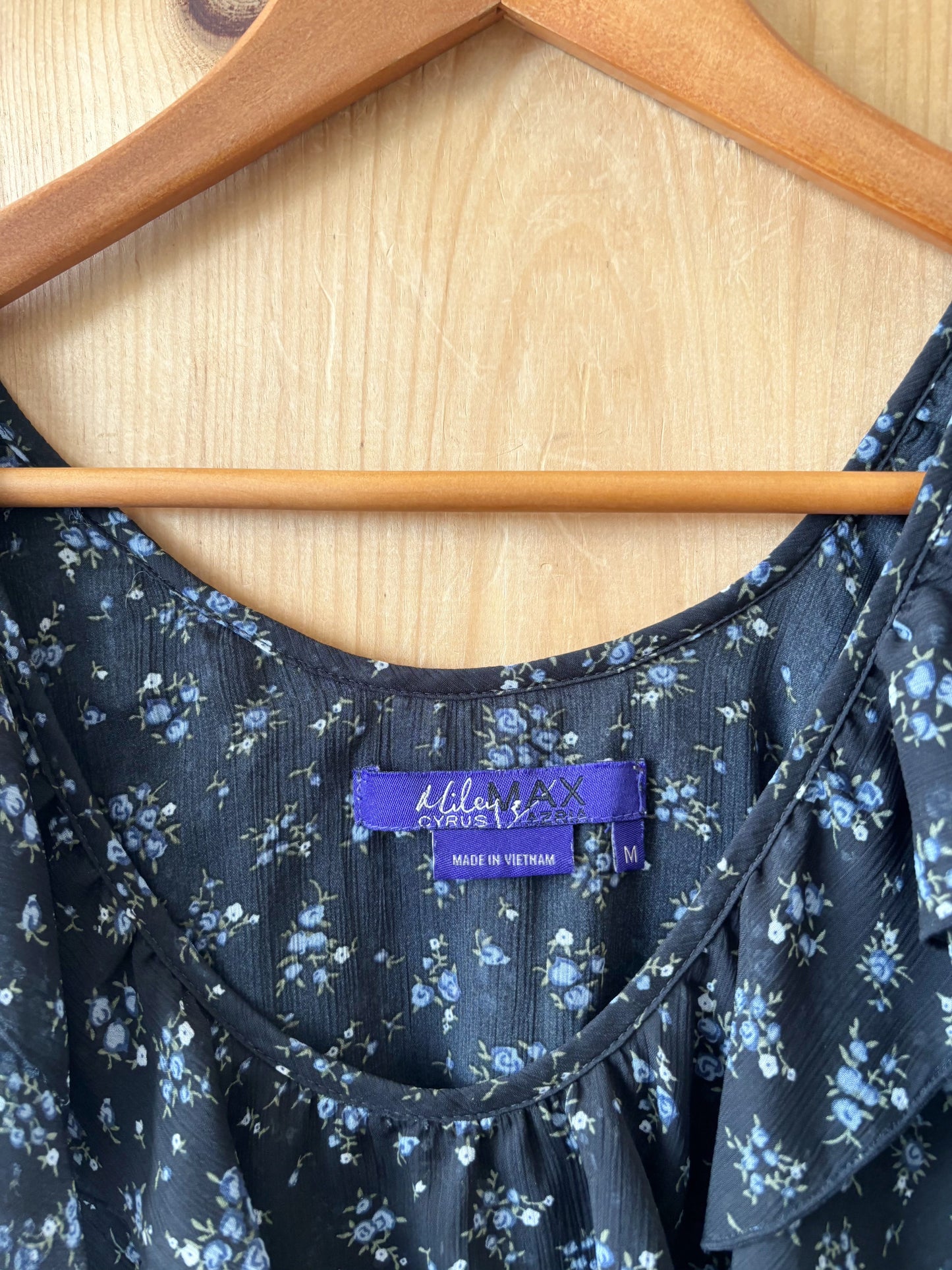 Floral Sleeveless Top : M