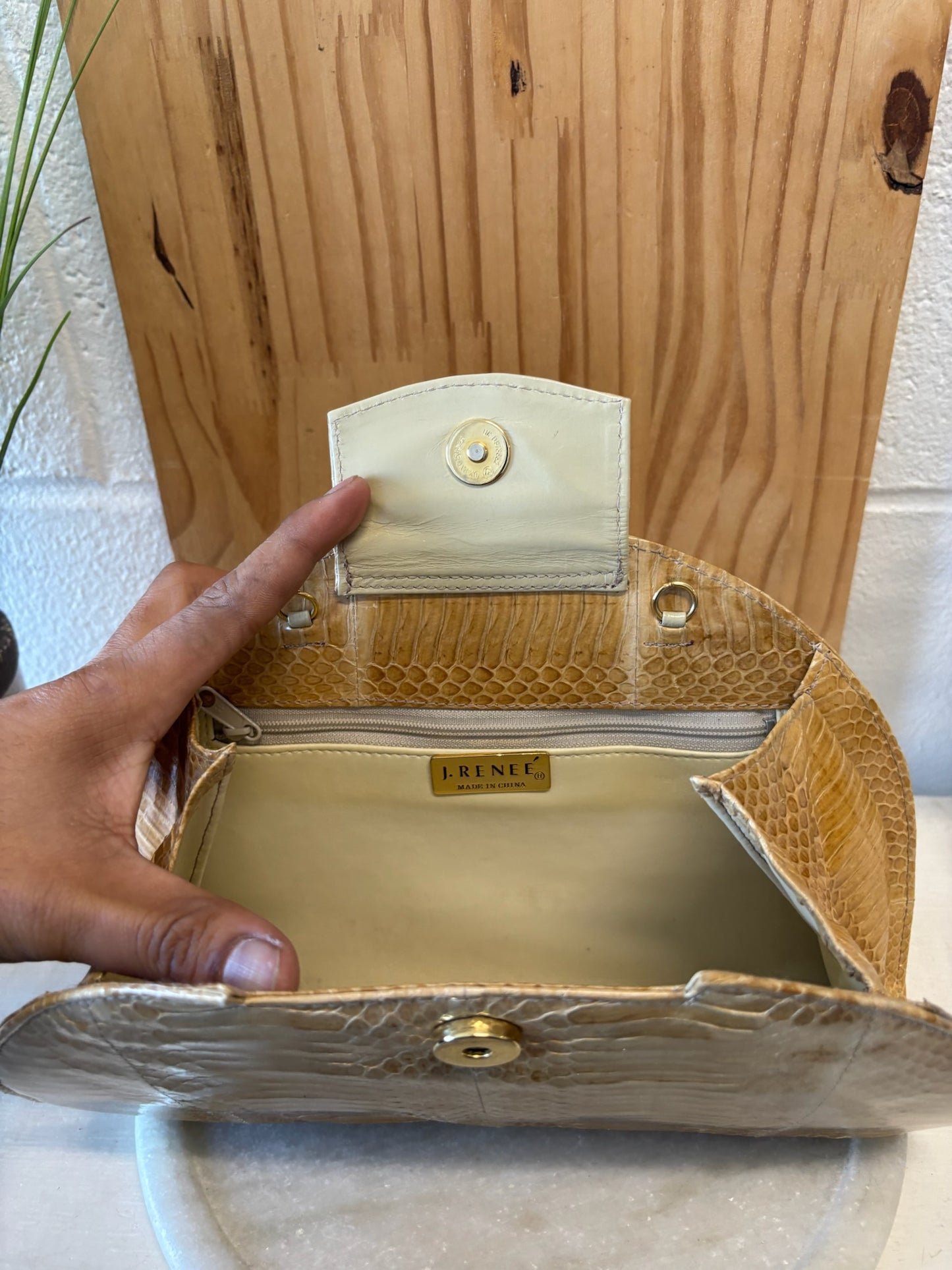 Vtg Ecru Clutch