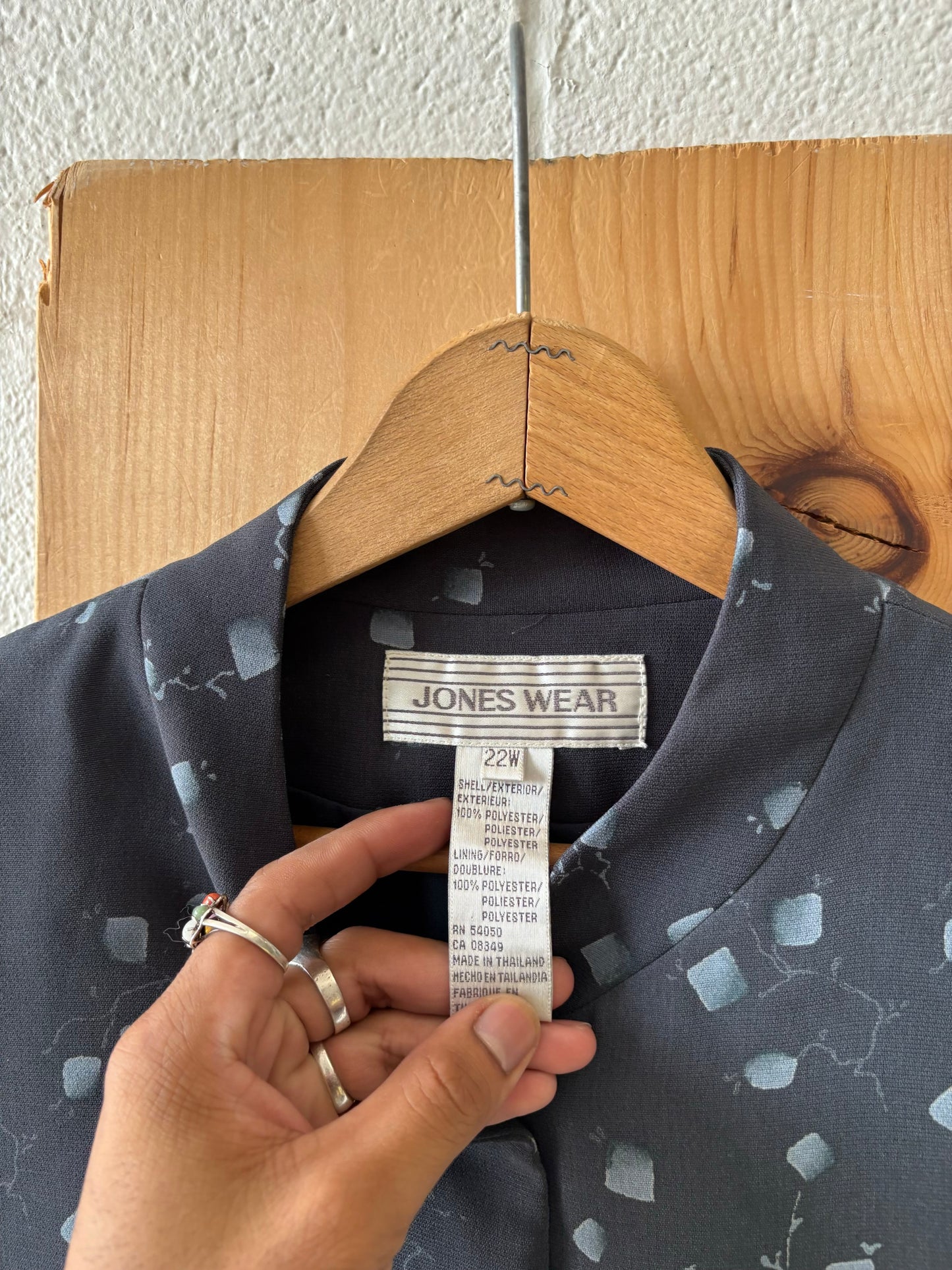 Jones Wear Button Up Blouse : 22W