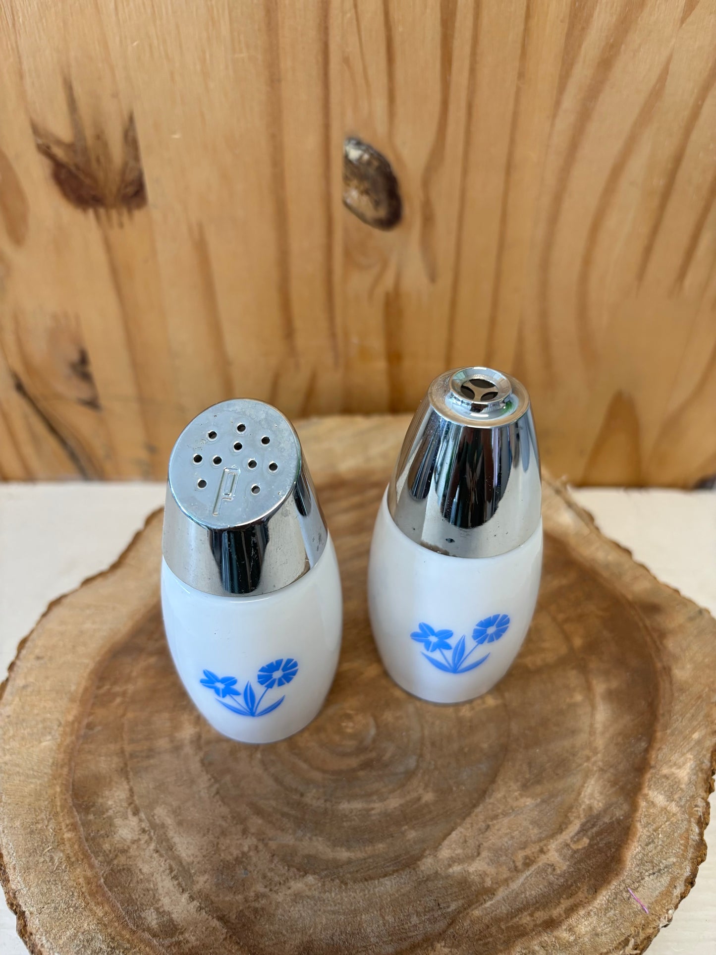 Vtg Milk Glass Salt & Pepper Shakers