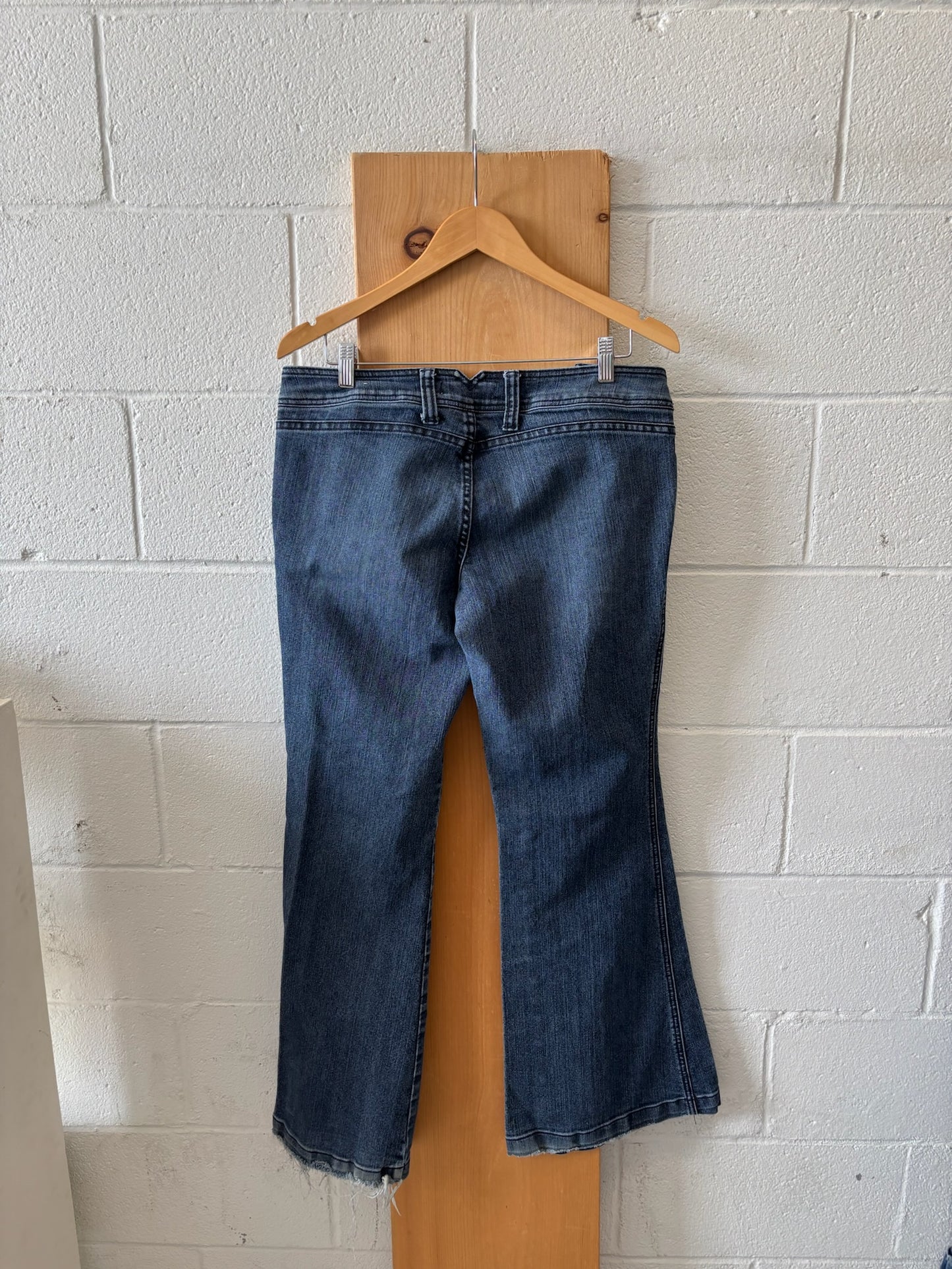 Low Rise Flares : 31