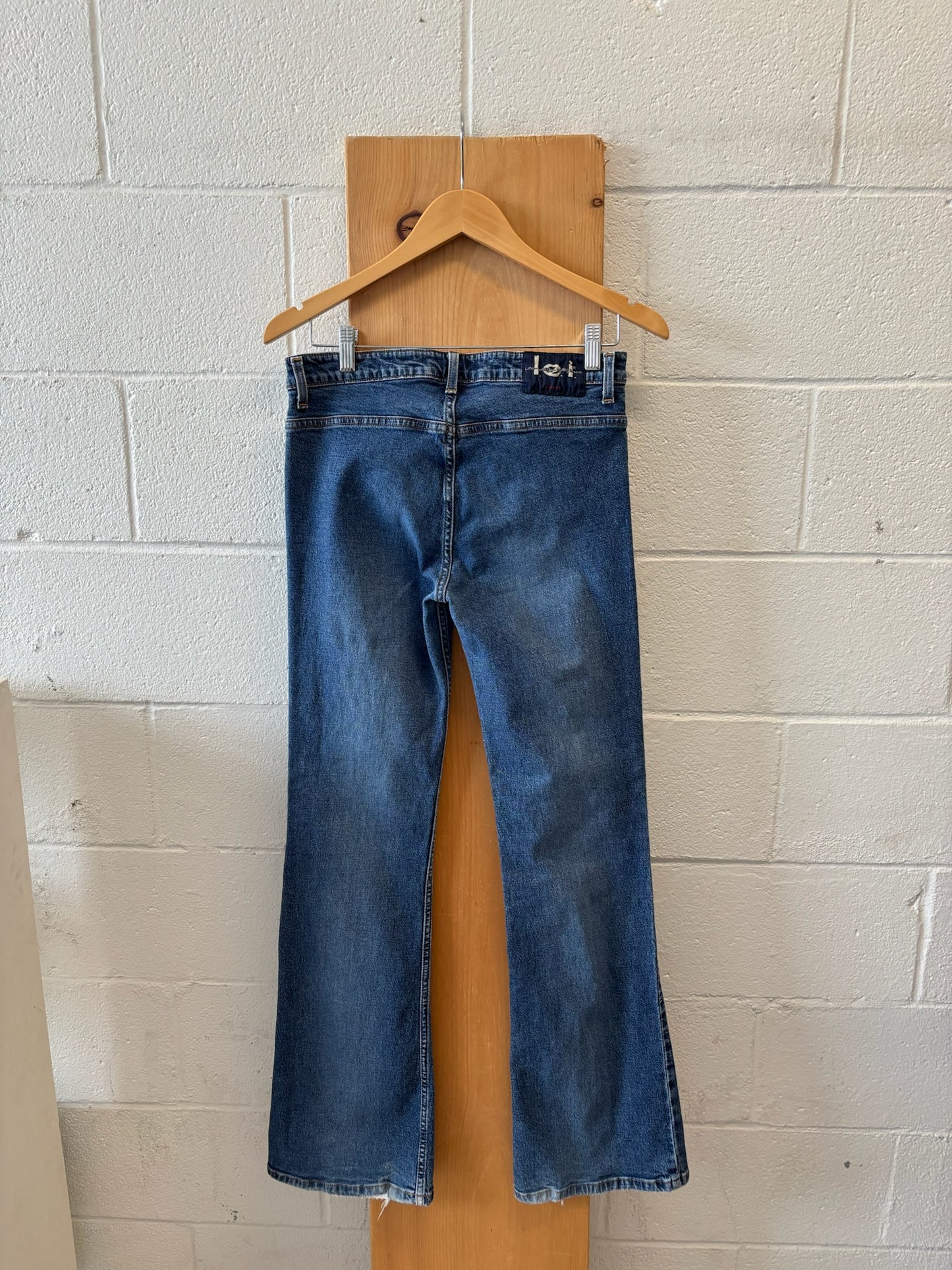 l.e.i. Flares : 9