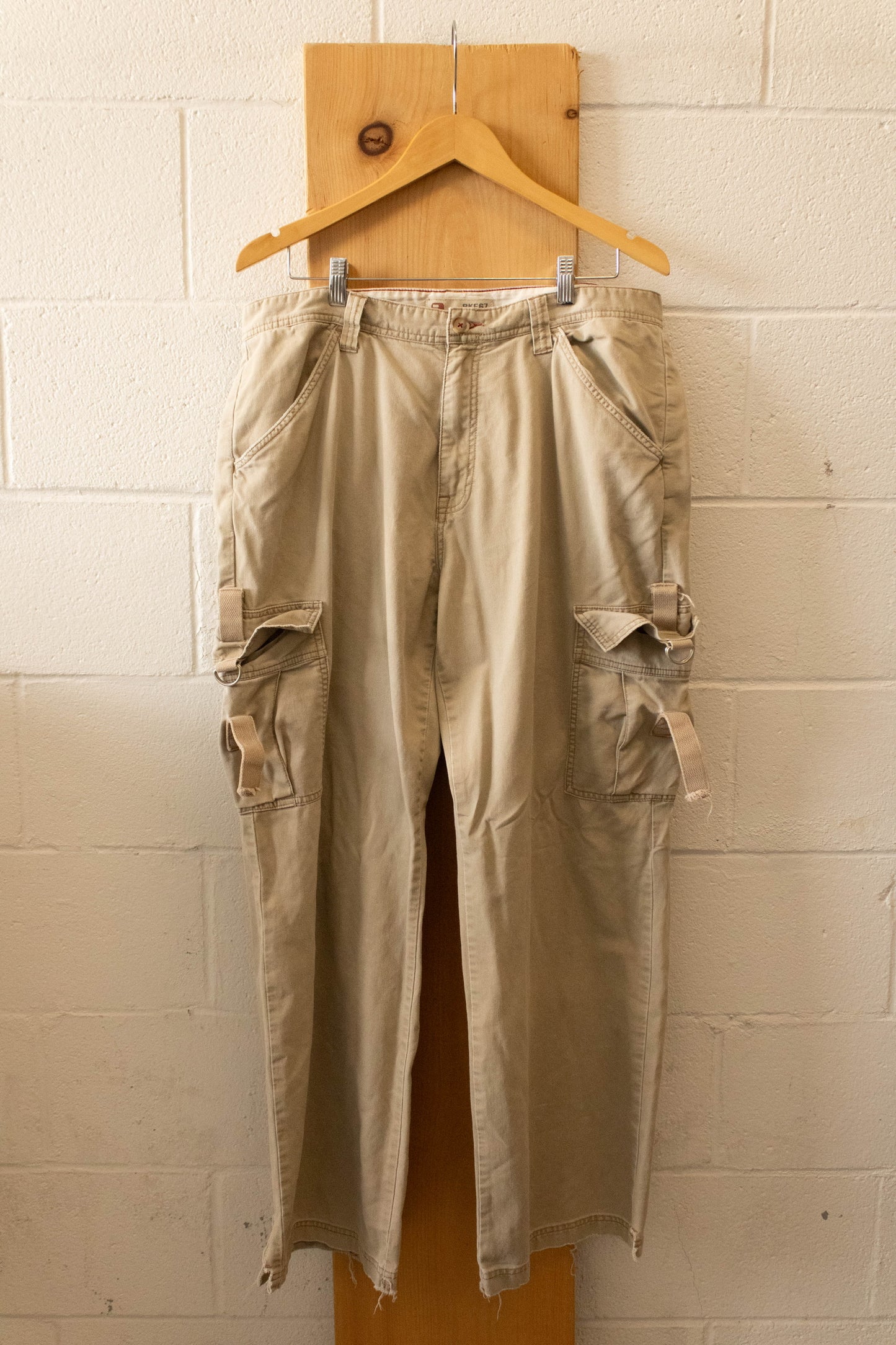 Khaki Cargo Pants : 36