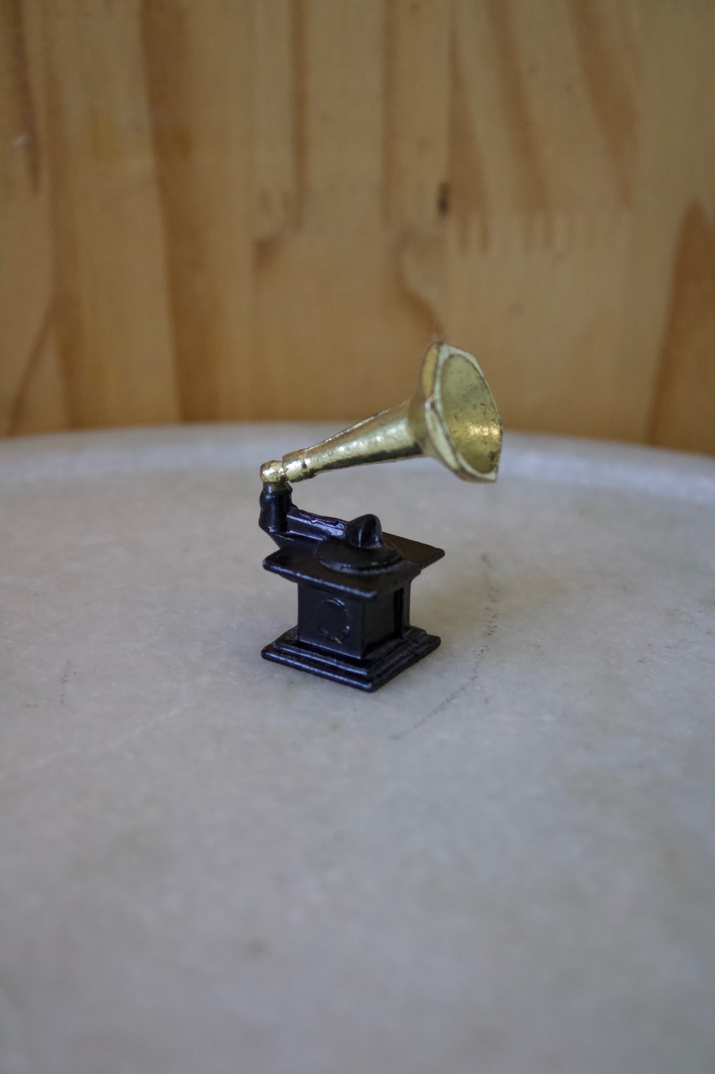 Tiny Gramophone