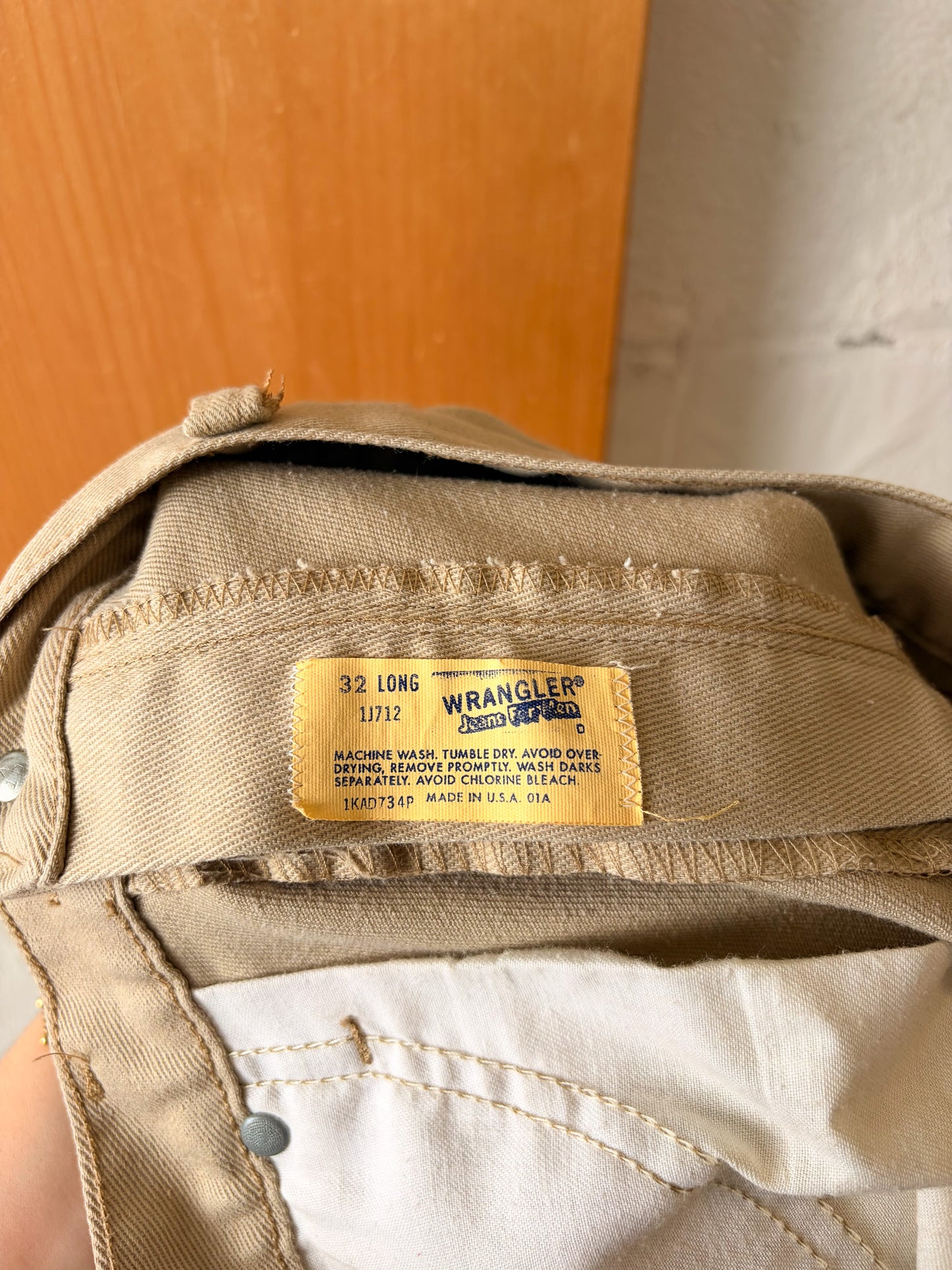 Vtg Beige Wranglers : 32L