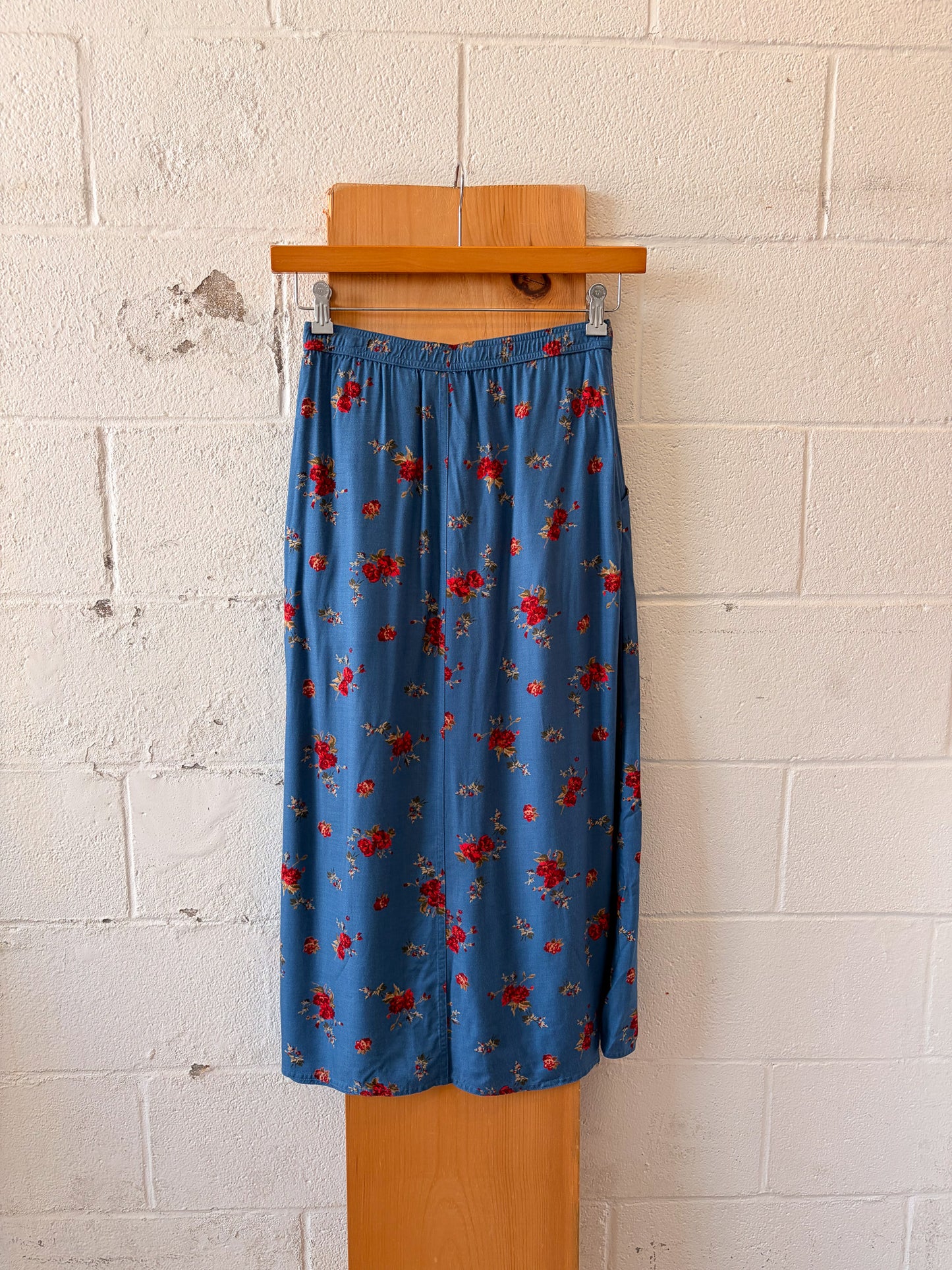 Blue & Red Floral Skirt : 4
