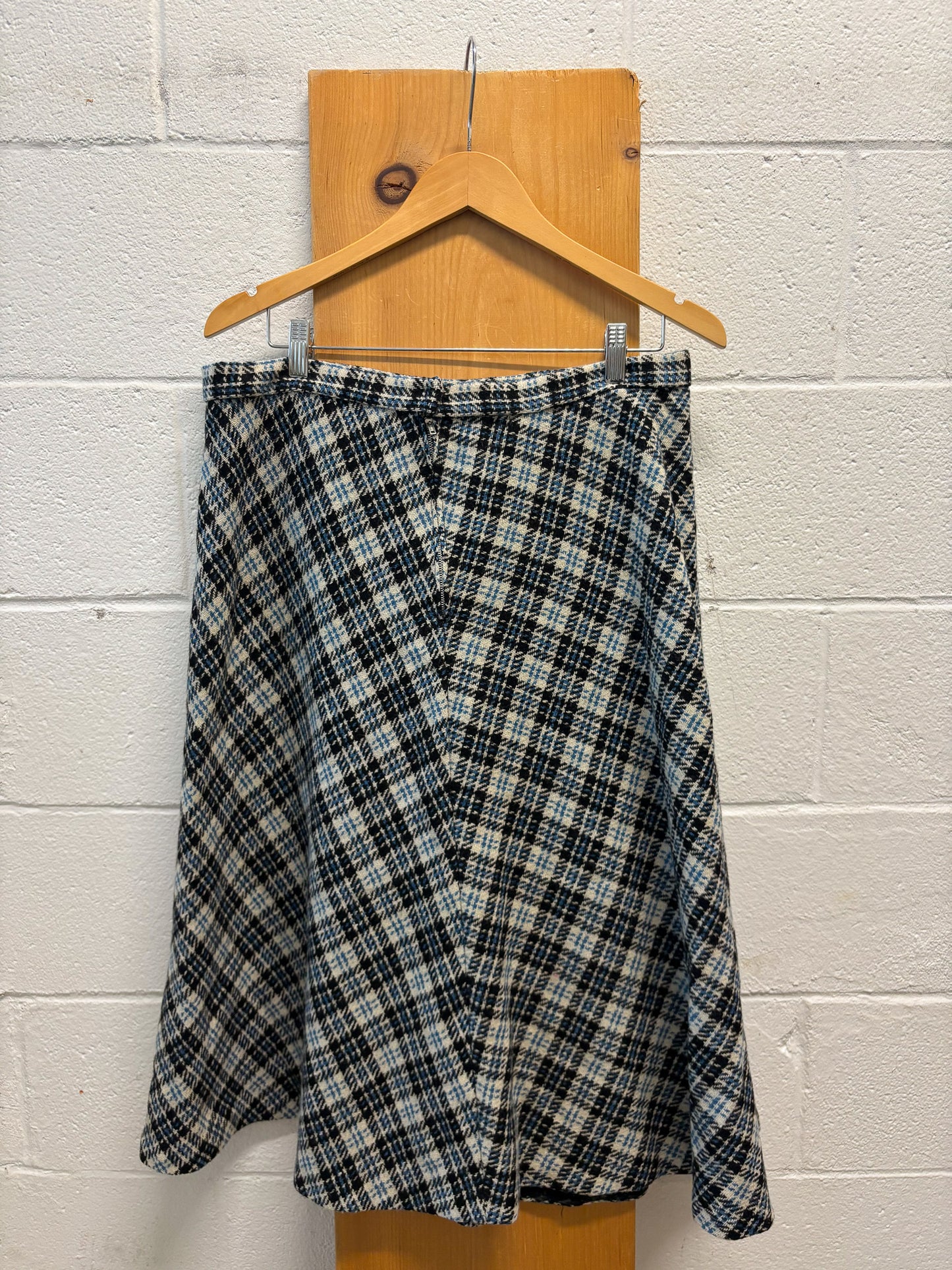 Black & Blue Plaid Skirt : L/XL