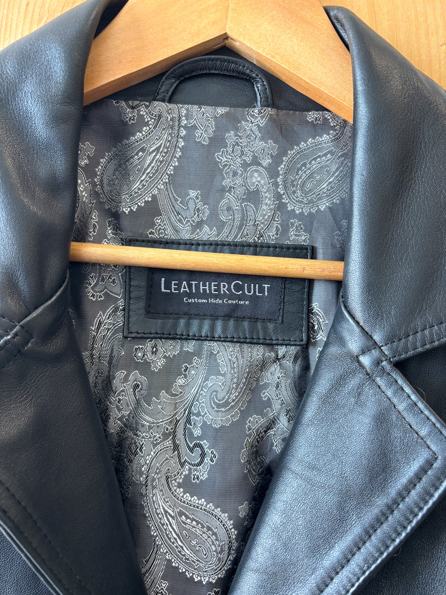 Black Leather Jacket : L/XL
