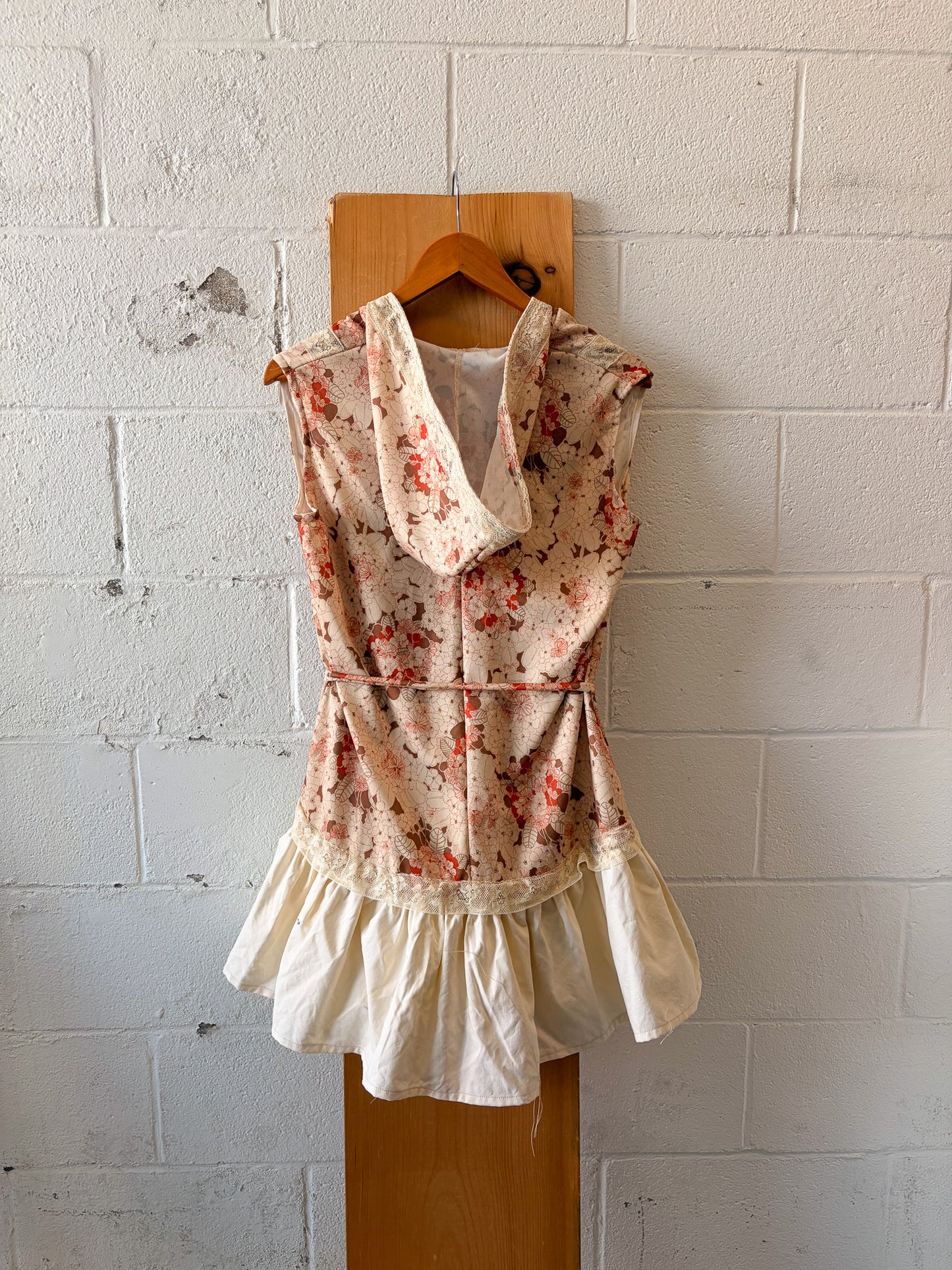 WHSE479 Original Lace Detailed Floral Dress : M/L
