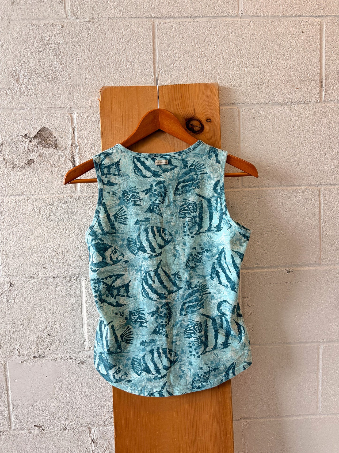 Columbia Fish Patterned Tank : S