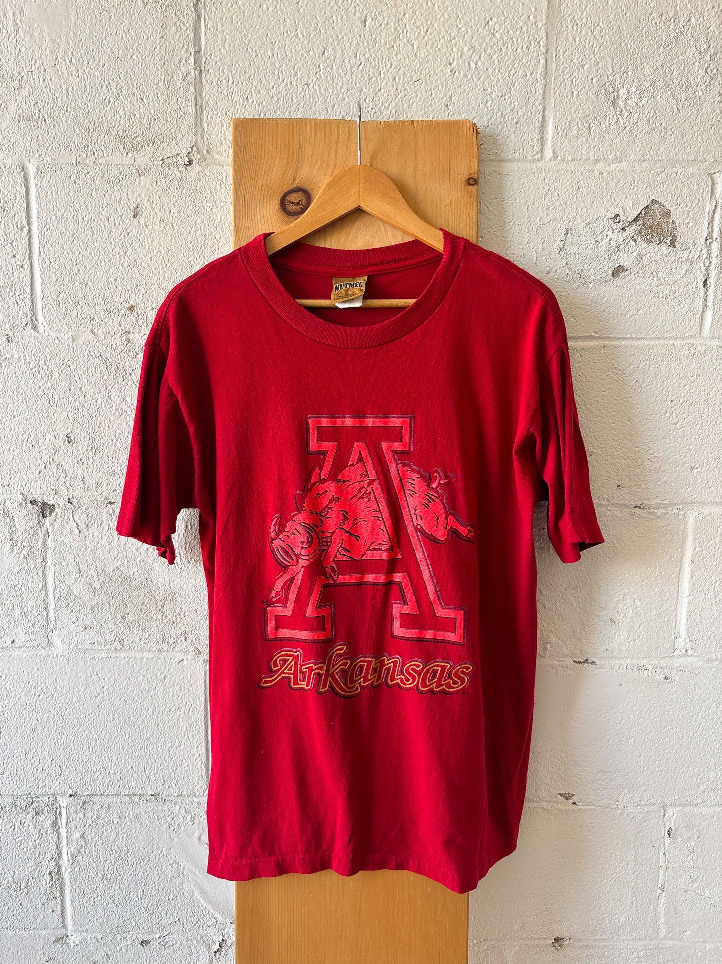 Vtg Nutmeg Razorback Tee : M