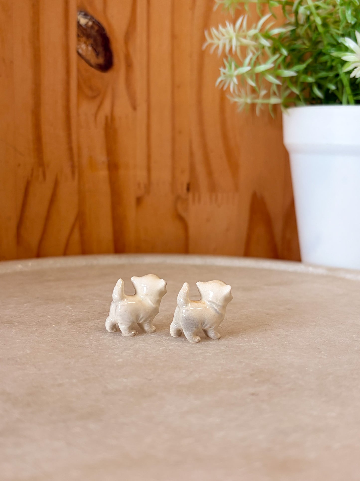 Vtg Pair of Miniature Twin Cream Cats