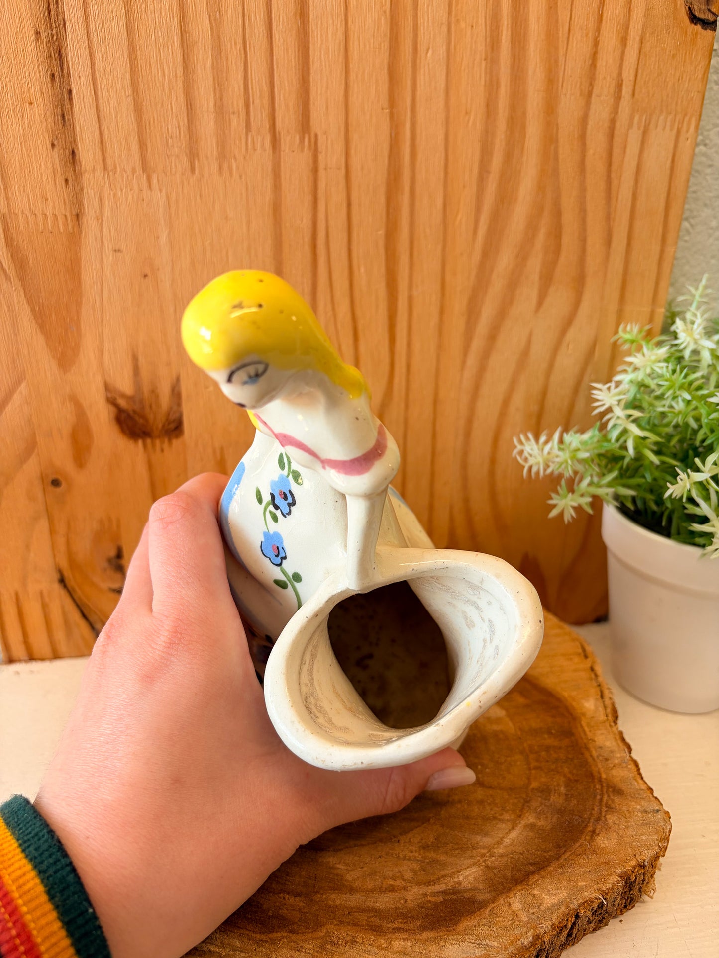 Vtg Ceramic Woman Vase / Planter (Local Pick Up Only)