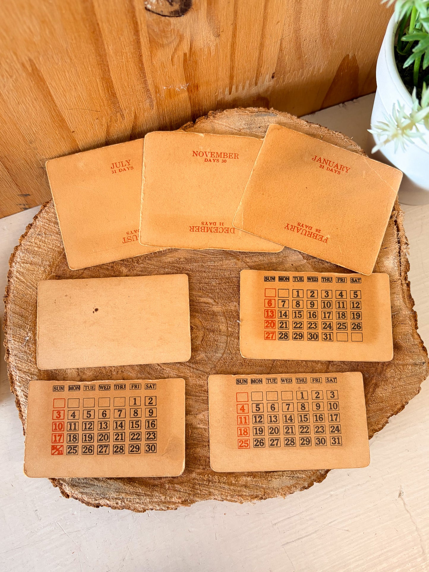 Vtg Perpetual Desk Calendar (Local Pick Up Only)