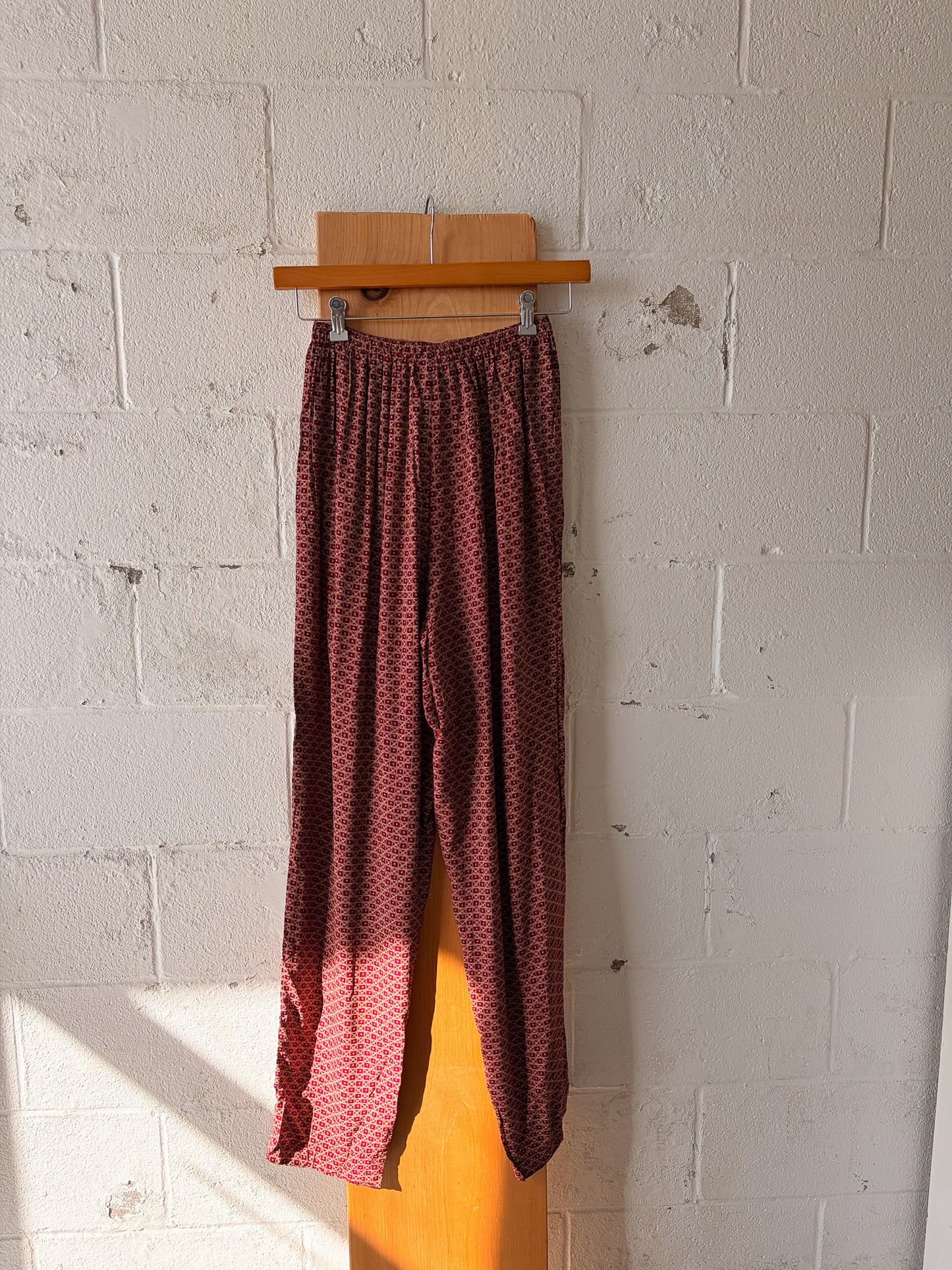 Vtg Patterned Red Pants : M