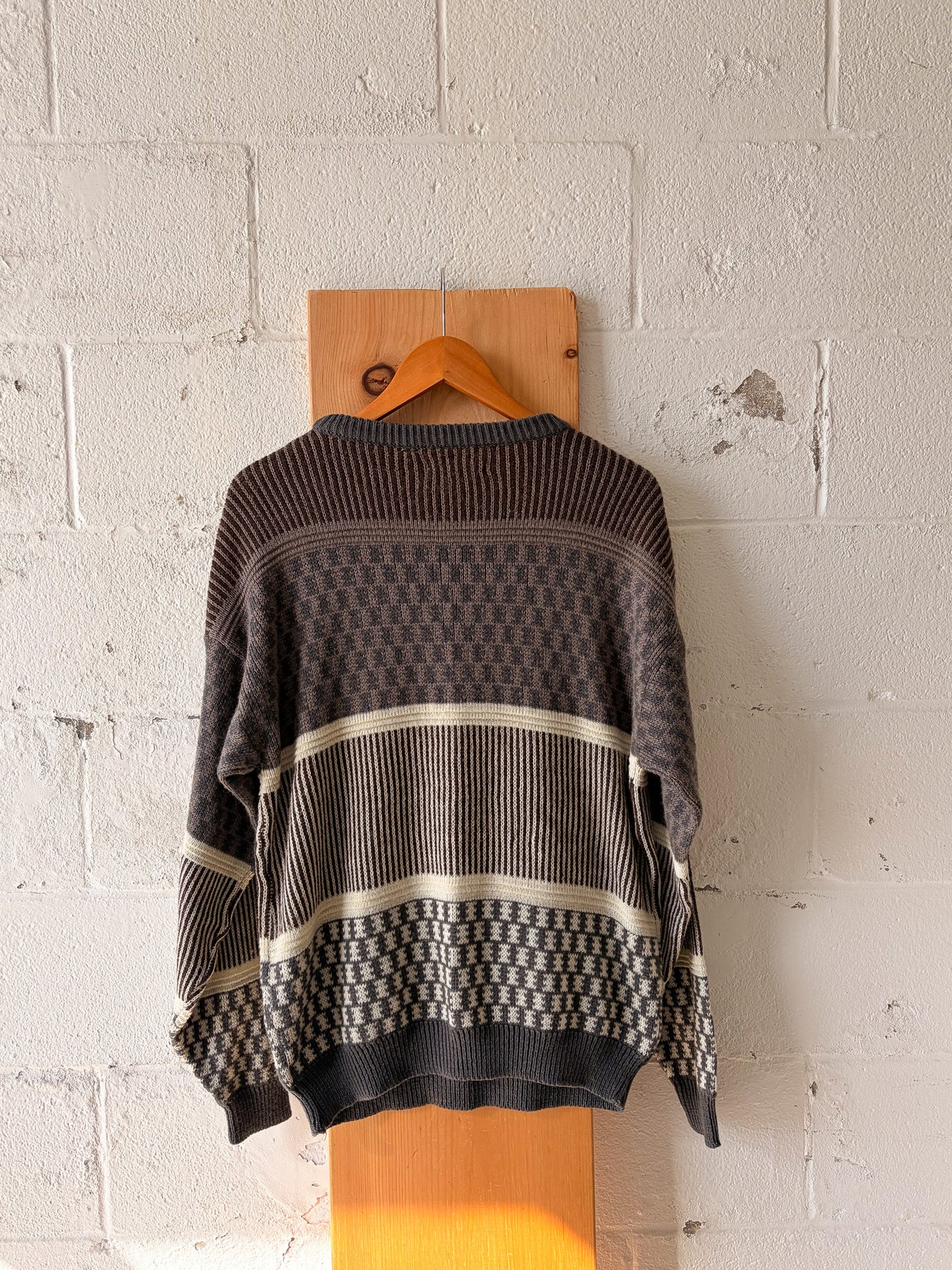 Neutral Patterned Sweater : L