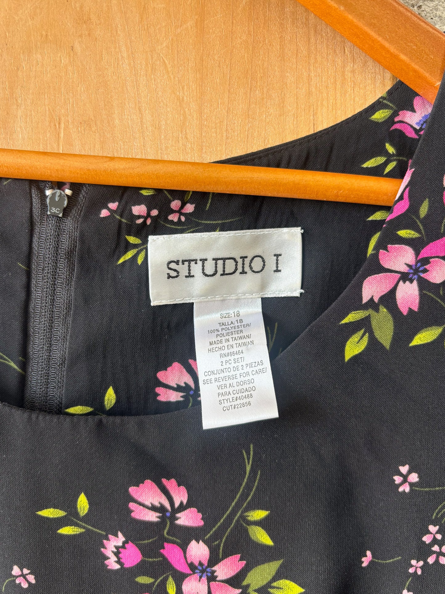 Vtg Floral Dress : 18