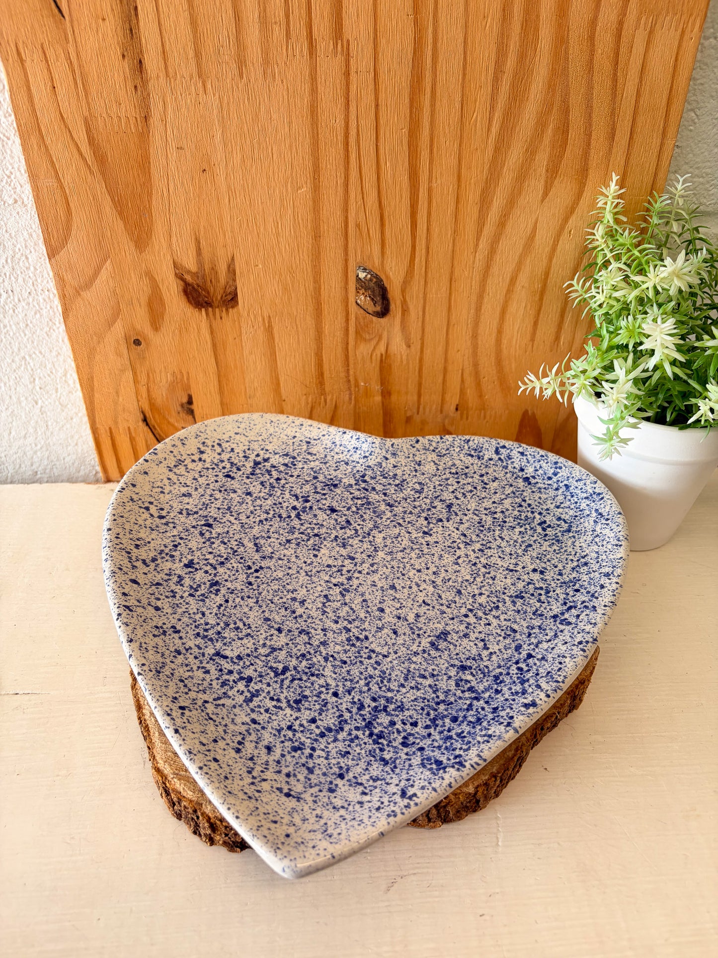 Speckled Blue Heart Plate (Local Pick Up Only)
