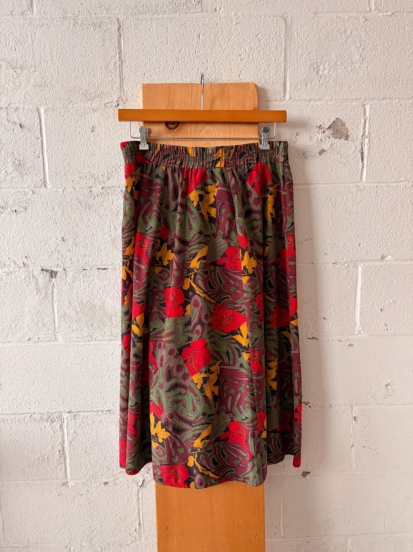 Vtg Flowy Floral Set : 12