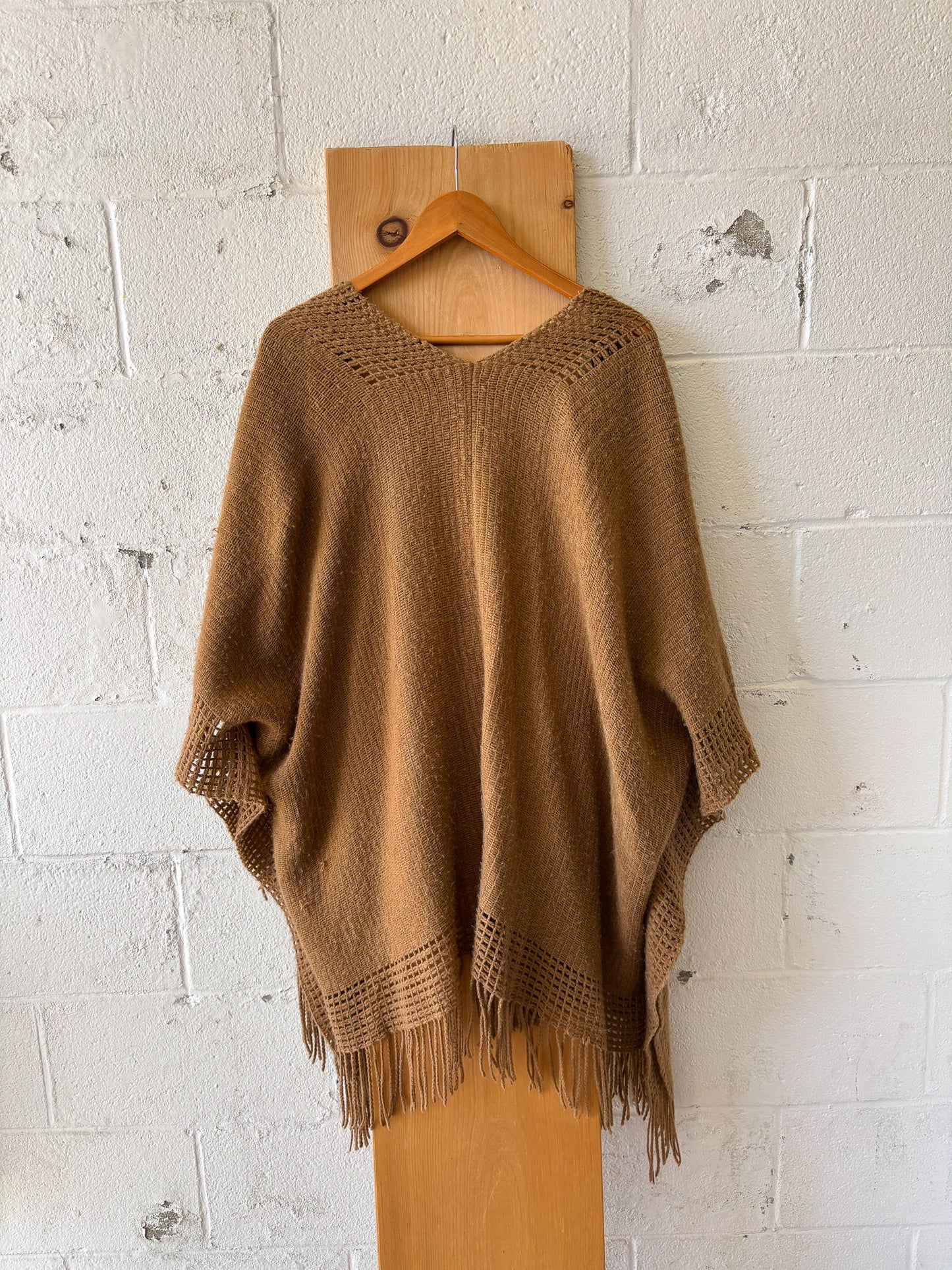 Brown Knit Shawl : OS