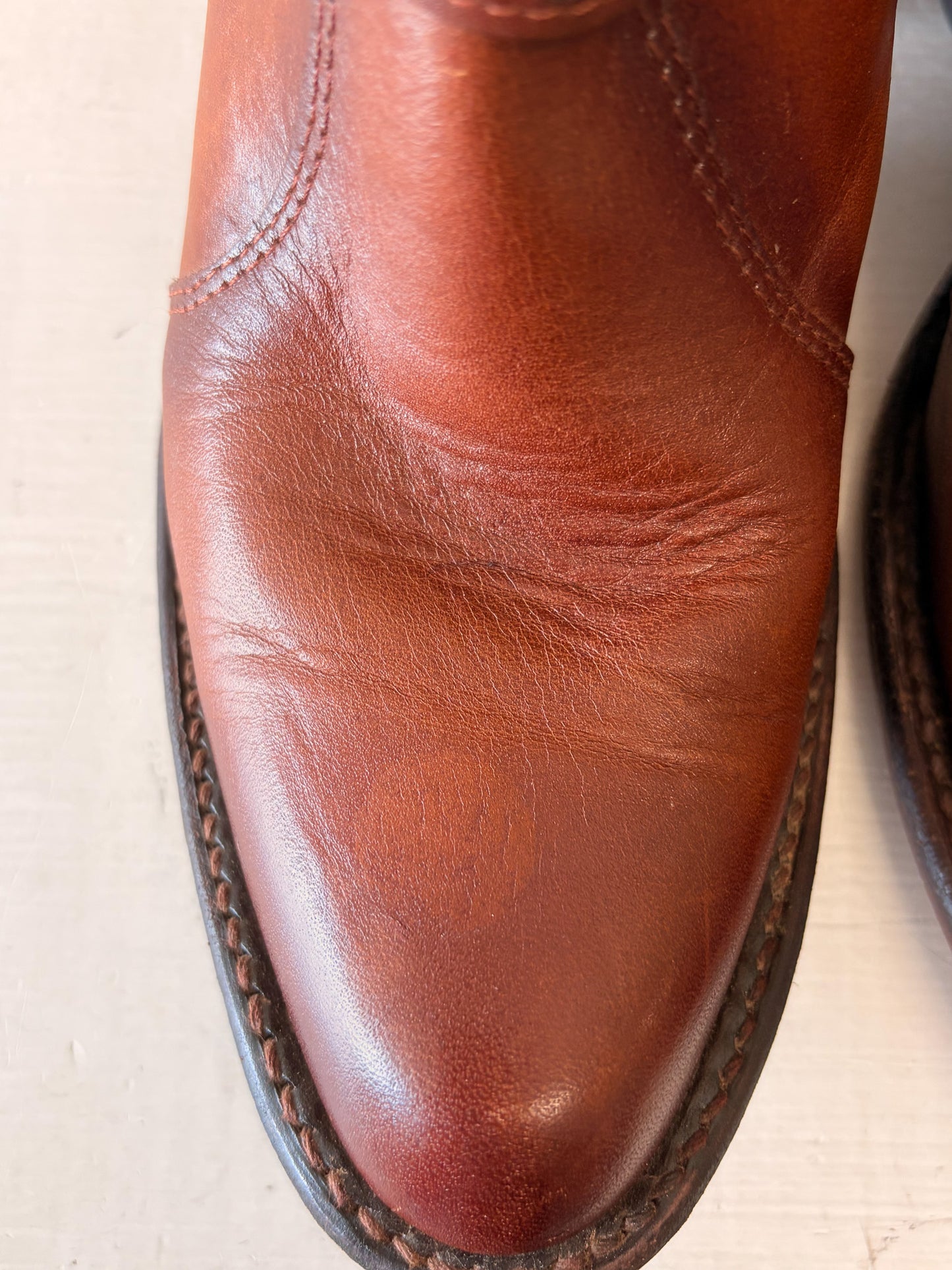 Vtg Brown Leather Ankle Boots : 9.5W / 8.5M (Local Pick Up Only)