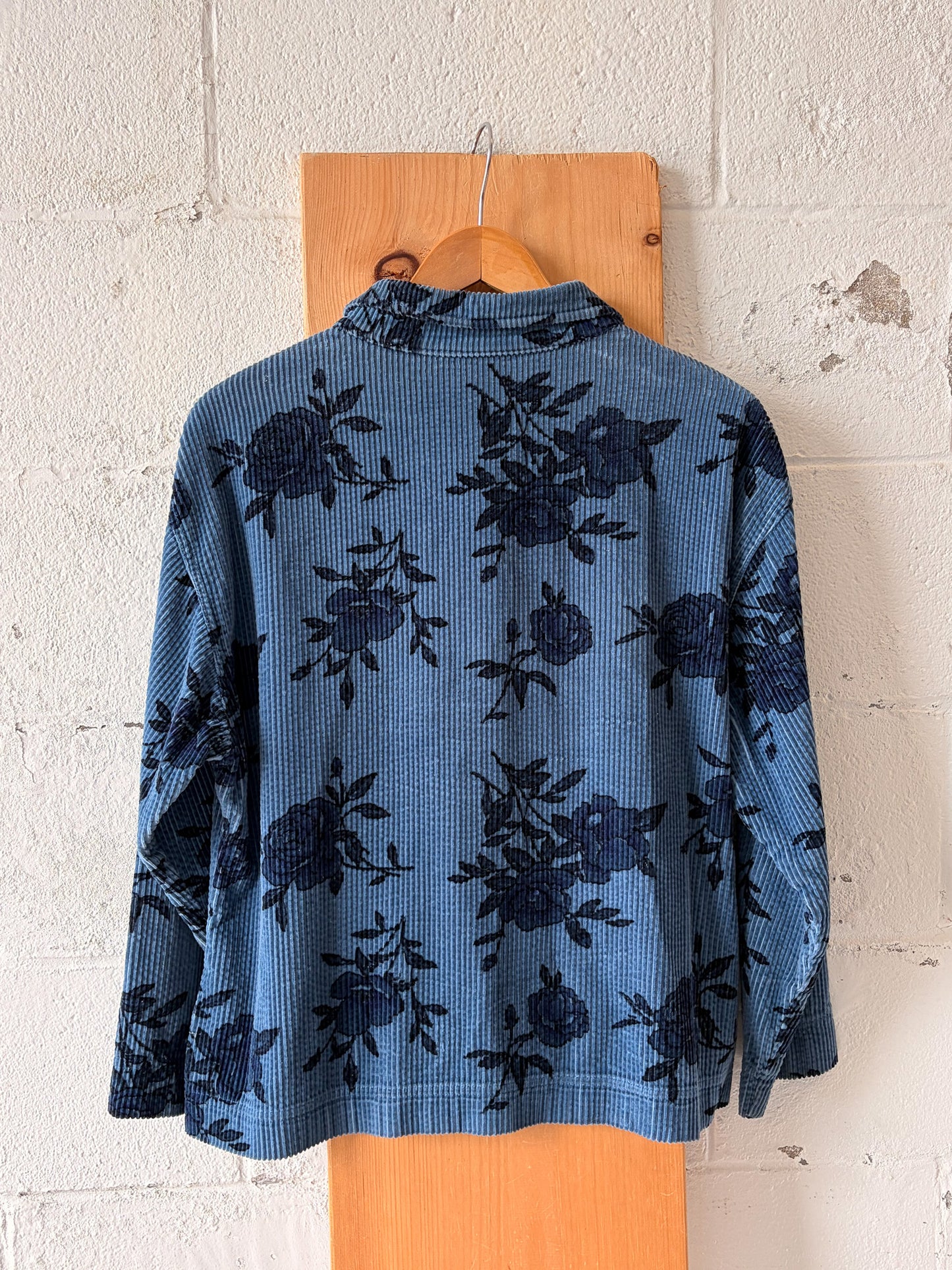 Floral Corduroy Button Up : M
