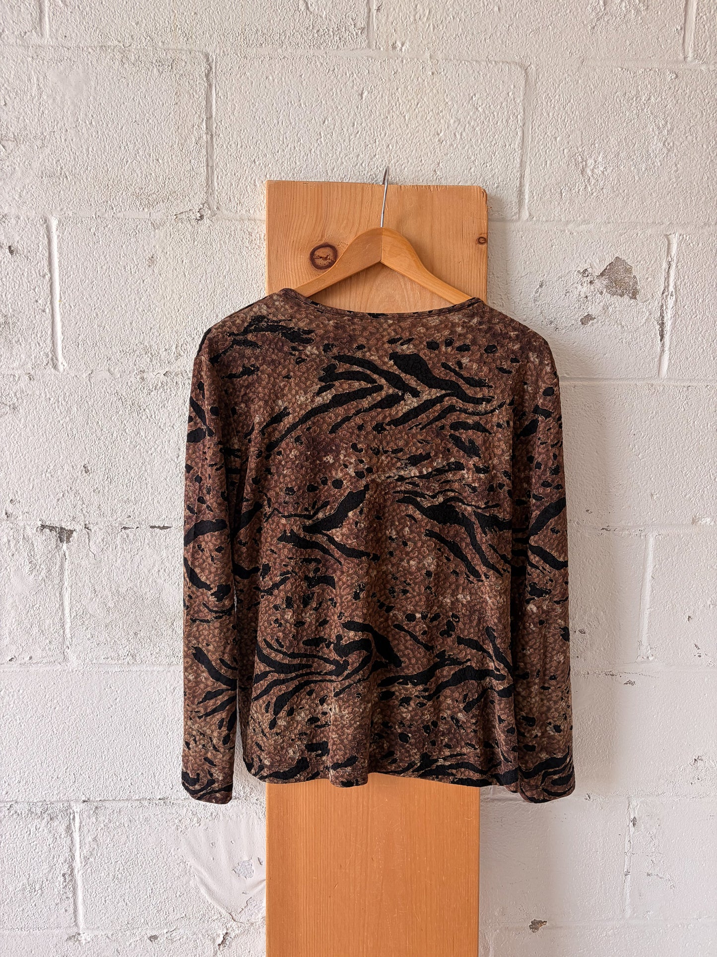 Brown Patterned Long Sleeve Top : L/XL