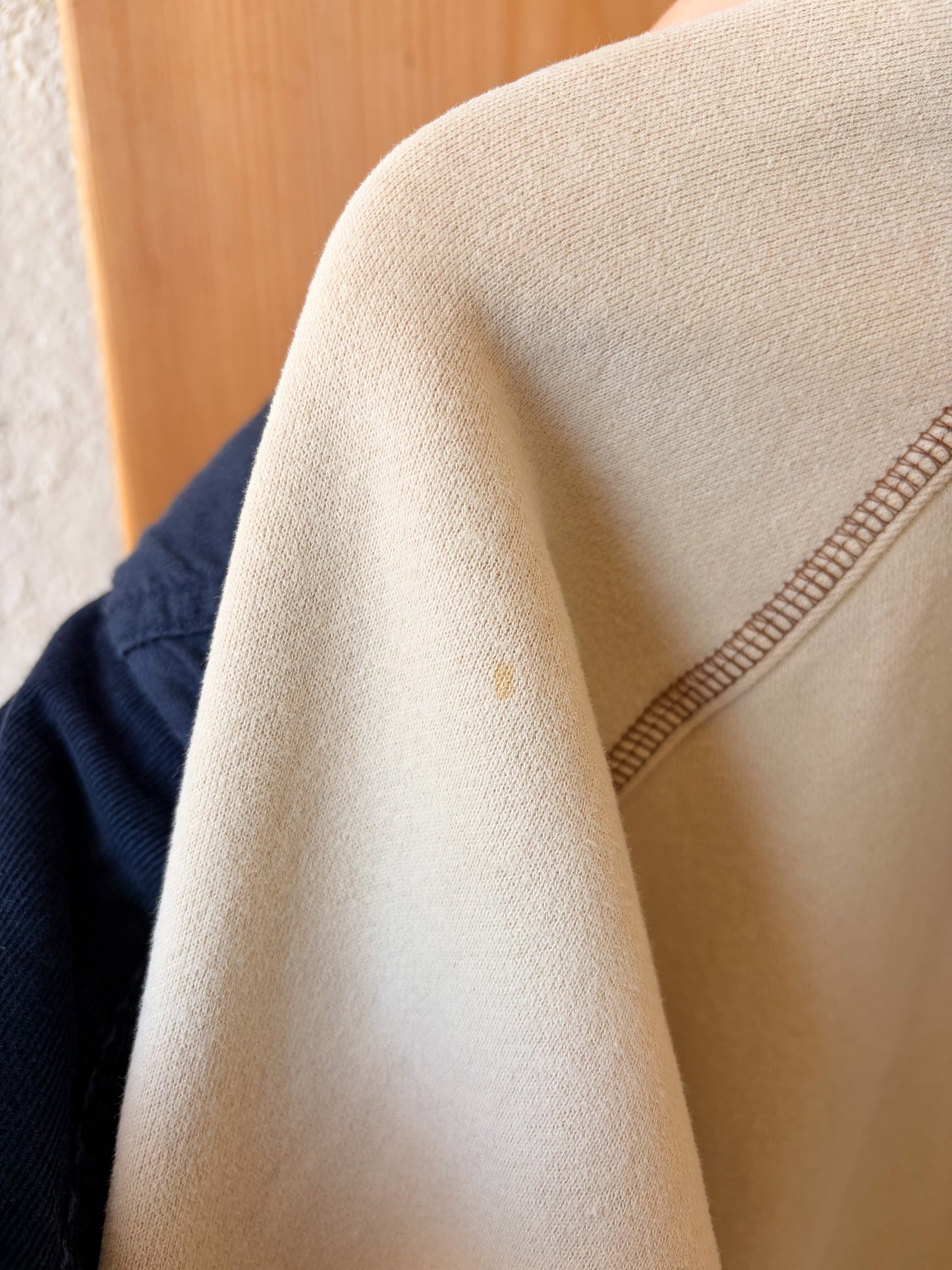 Beige Columbia Hoodie : XXL