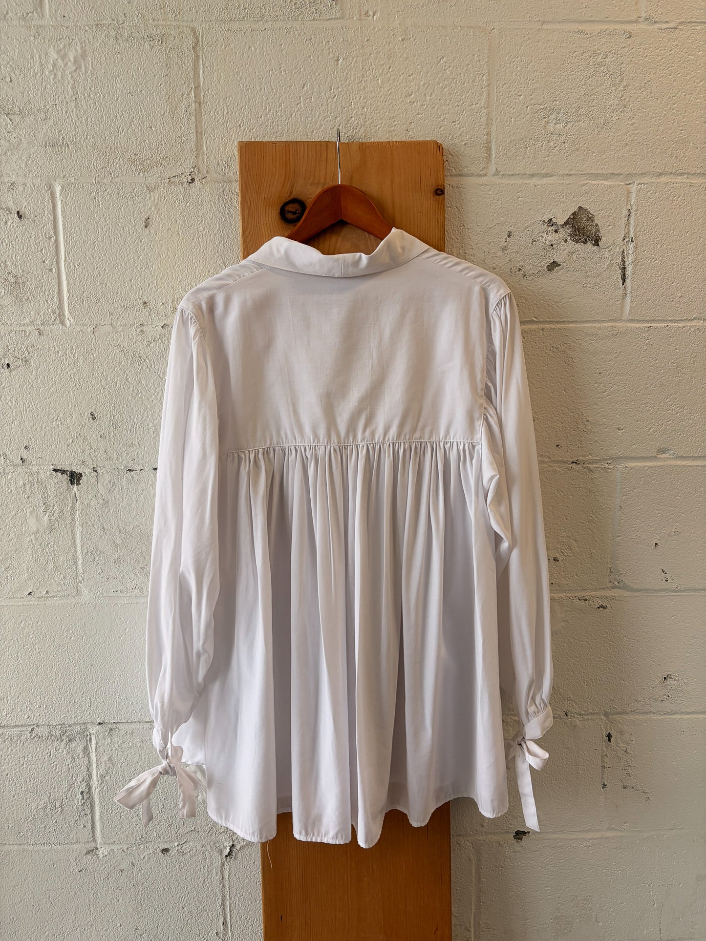 Flowy White Tie Top : OS