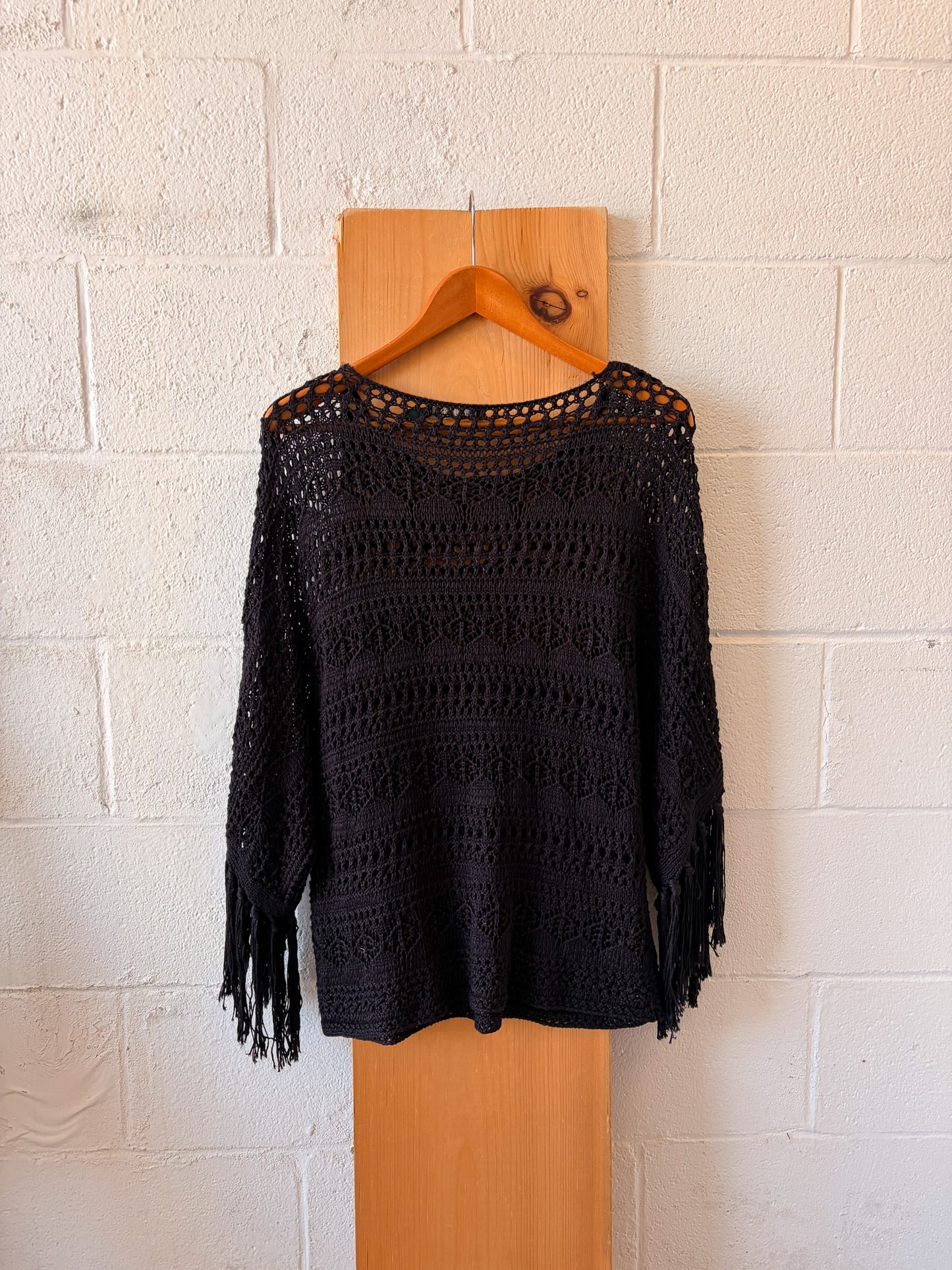 Black Knit Fringe Sleeve Top : L/XL