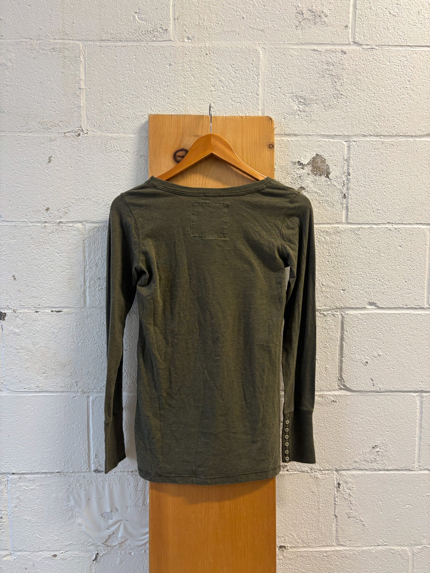 Green Long Sleeve : S/M