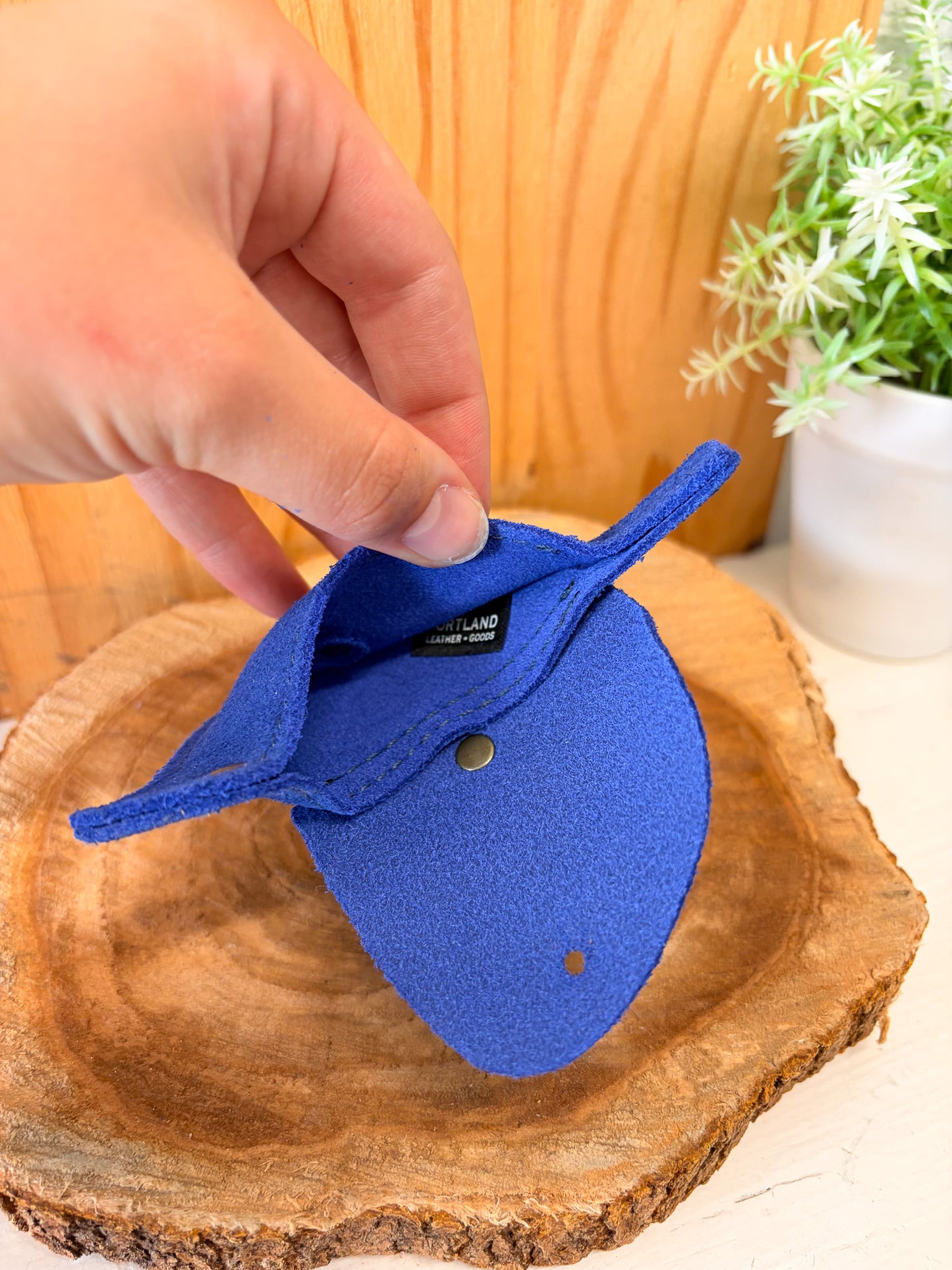 Portland Leather Blue Mockingbird Pouch