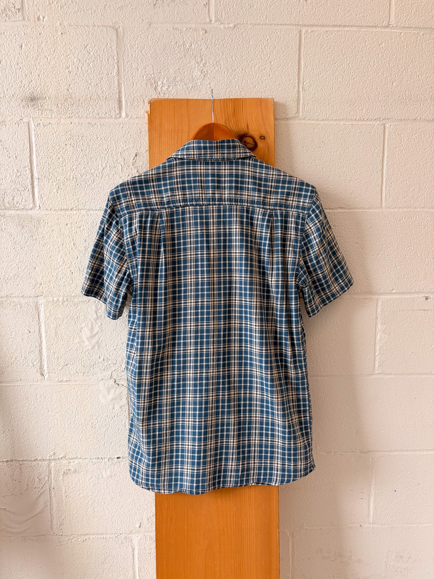 Plaid Carhartt Button Up : S