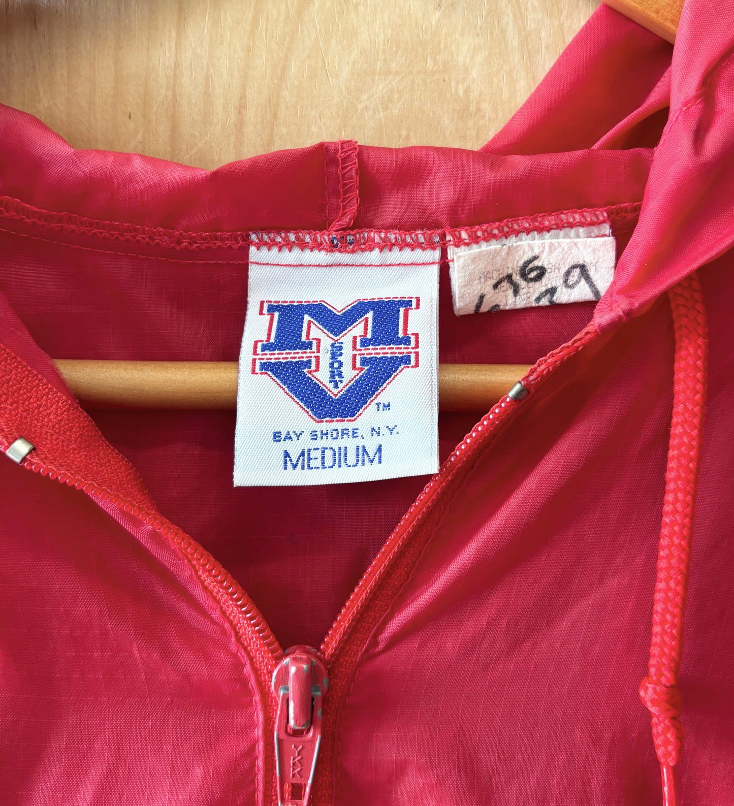 Red Arkansas Windbreaker : M