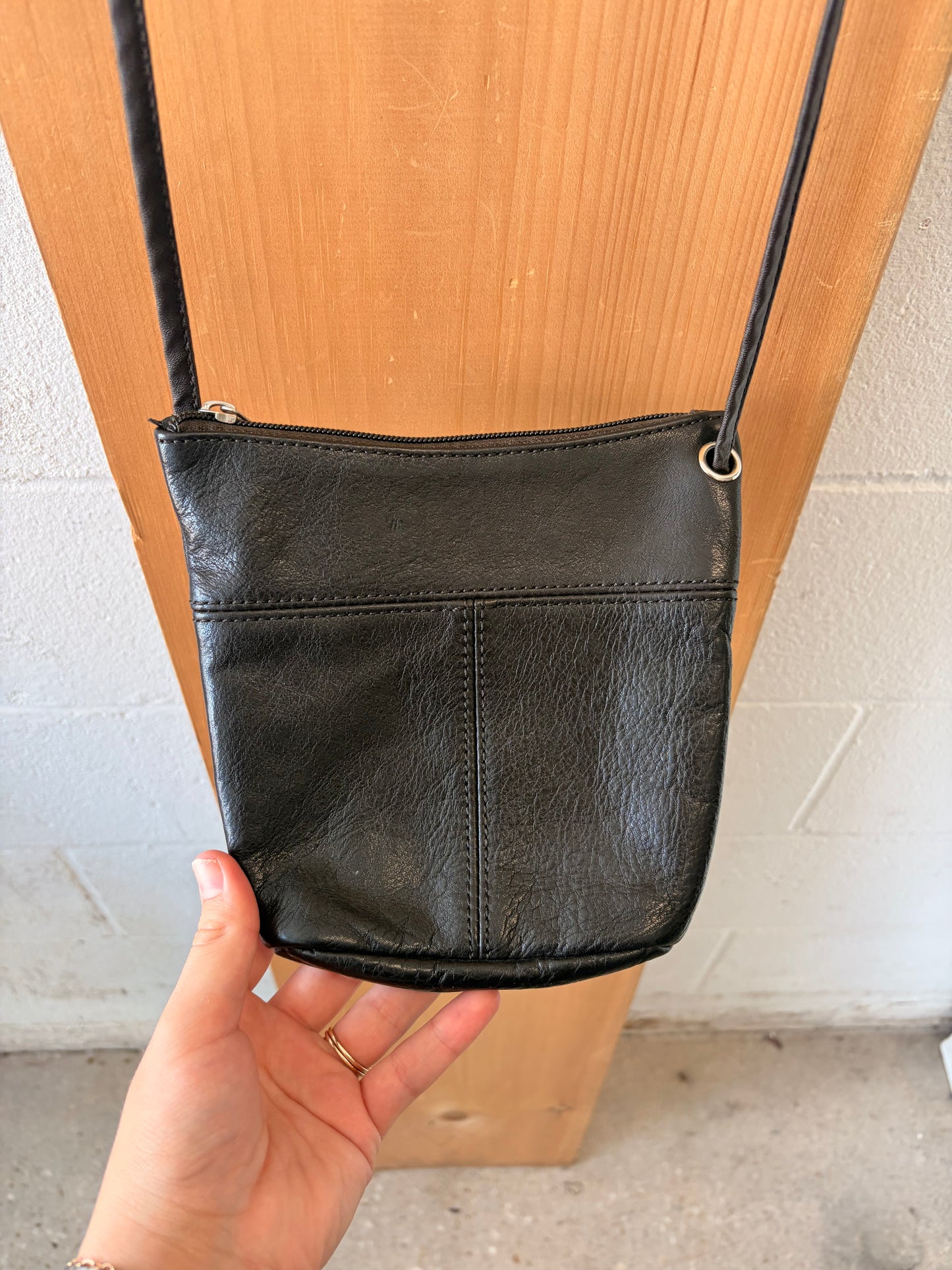 Wilson’s Leather Crossbody Purse