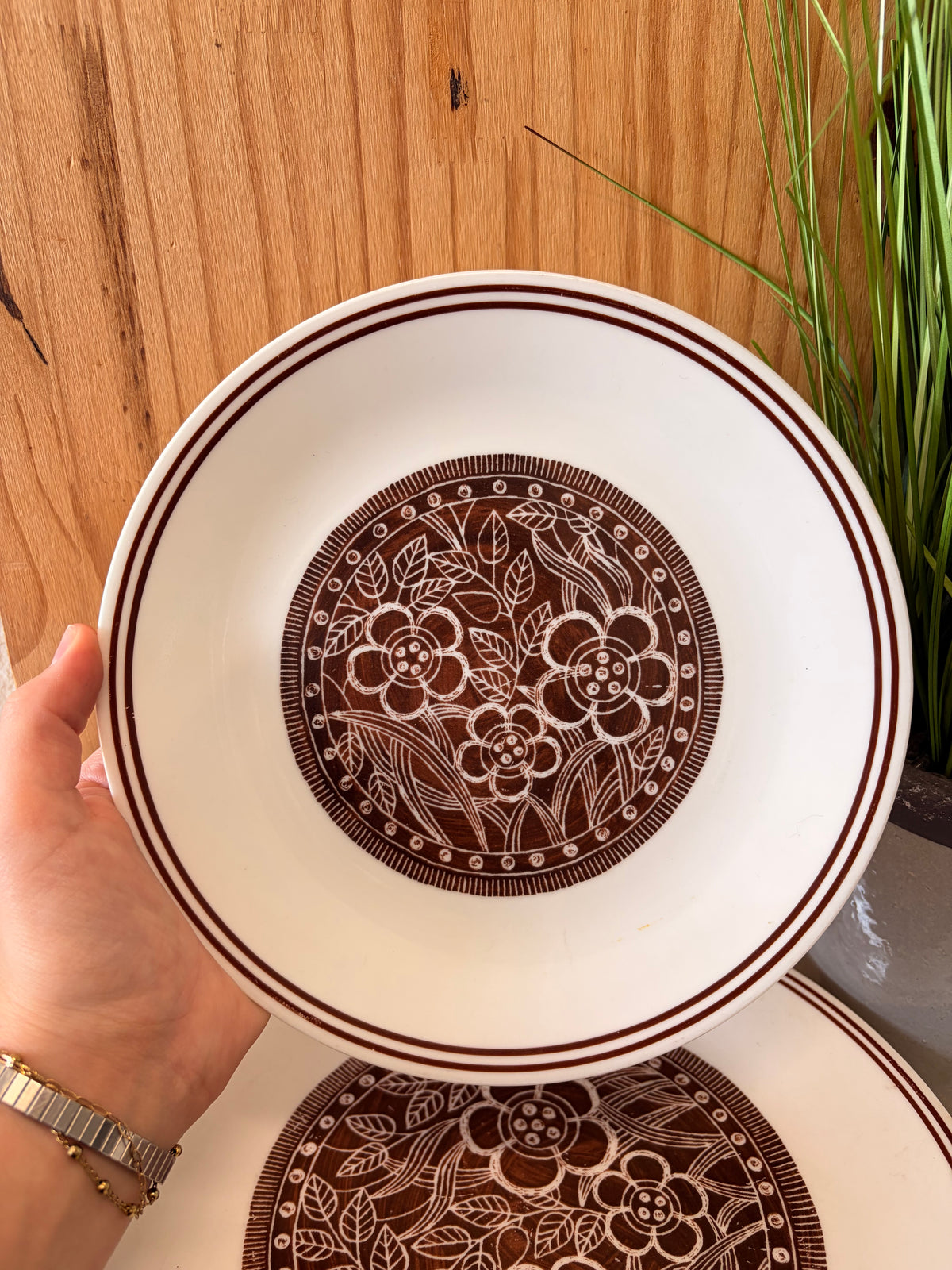 Pair of Corelle Brown Floral Plates (Local Pick Up Only)