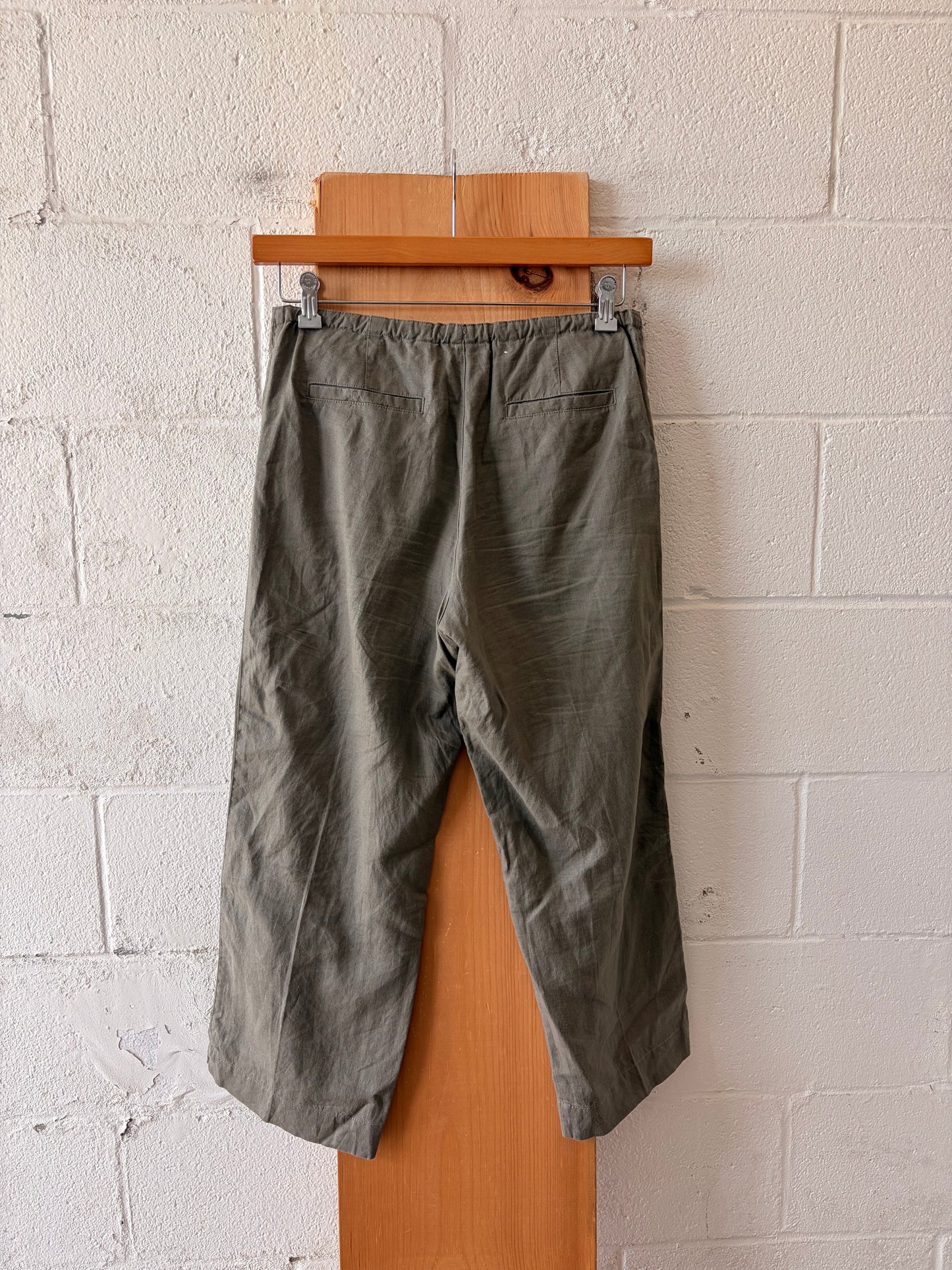 Olive Linen Capris : 4