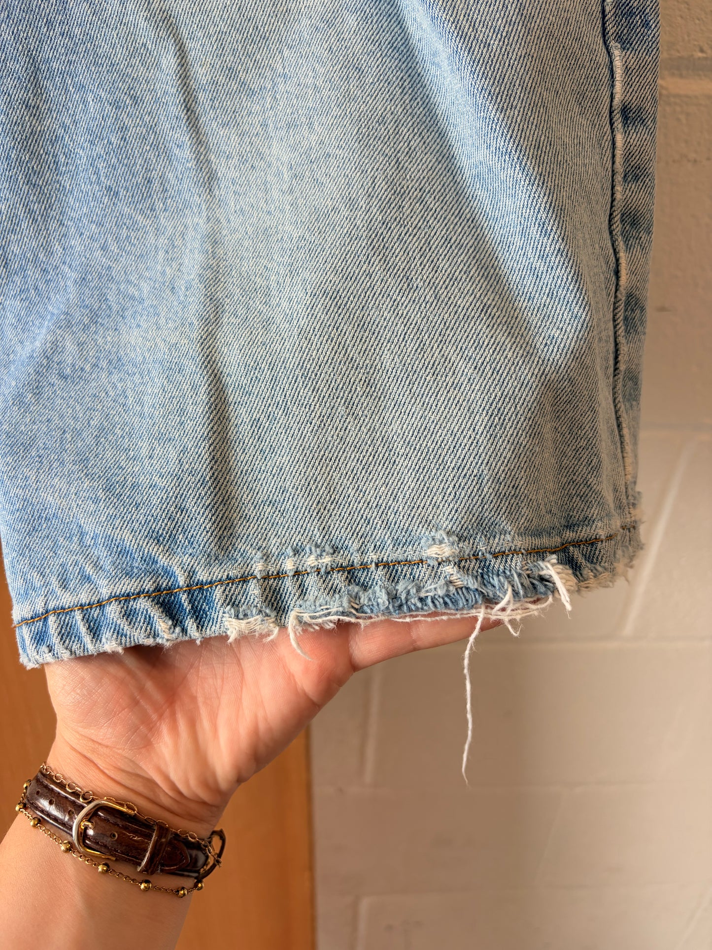Perry Ellis Denim Shorts : 34