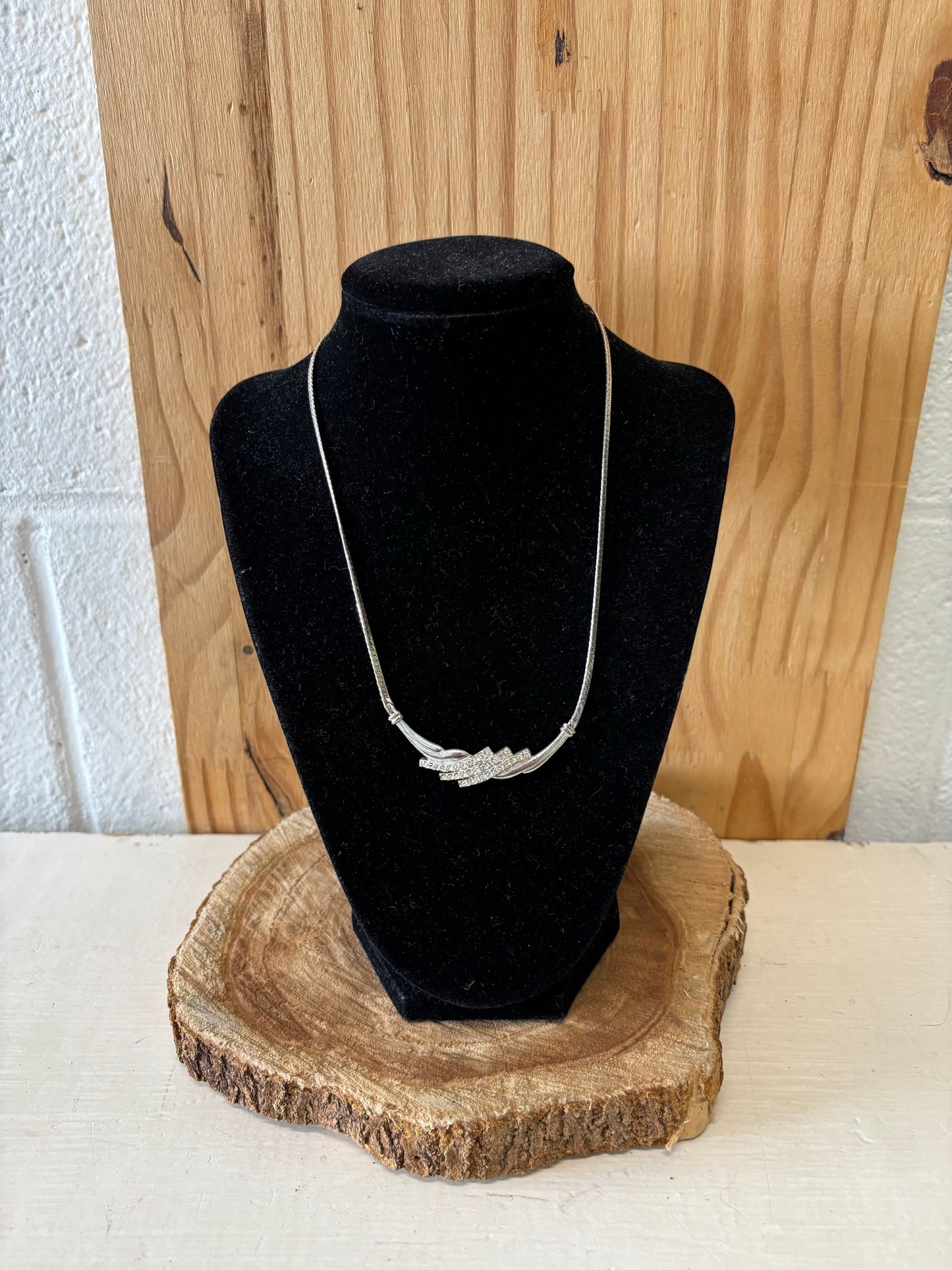 Silver Tone Necklace