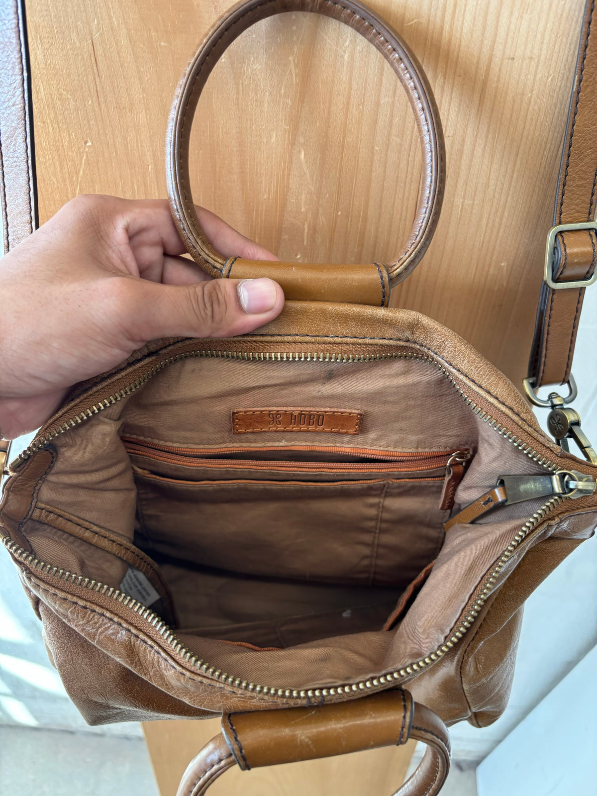 Hobo Medium Sheila Satchel