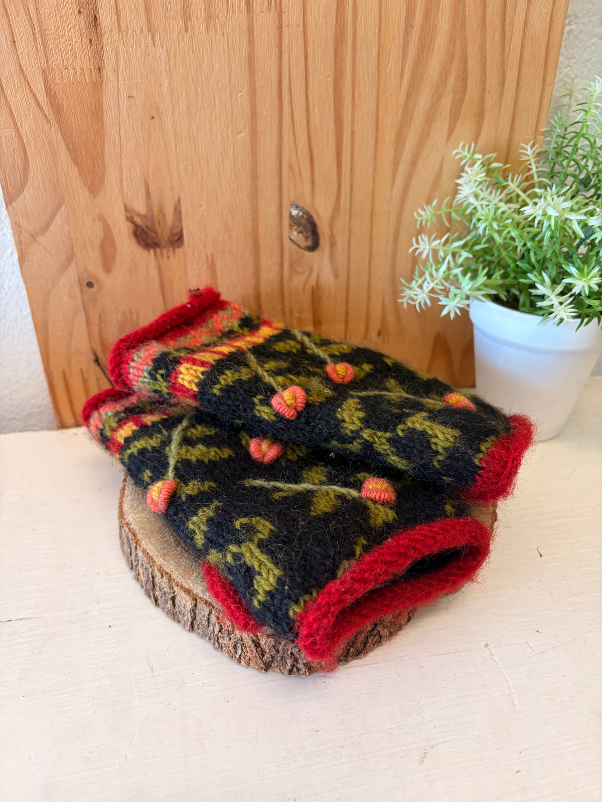 Floral Wool Fingerless Gloves
