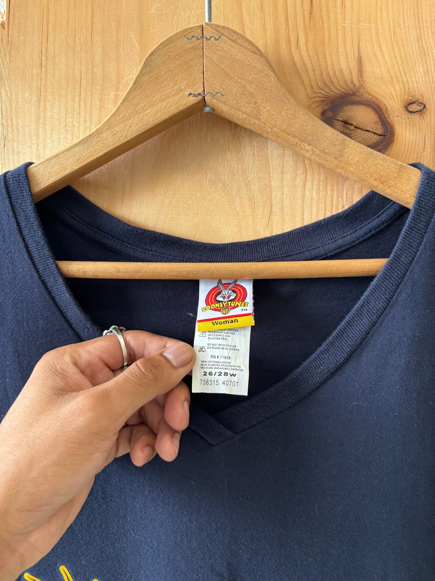 Looney Tunes Graphic Tee : 26/28 W