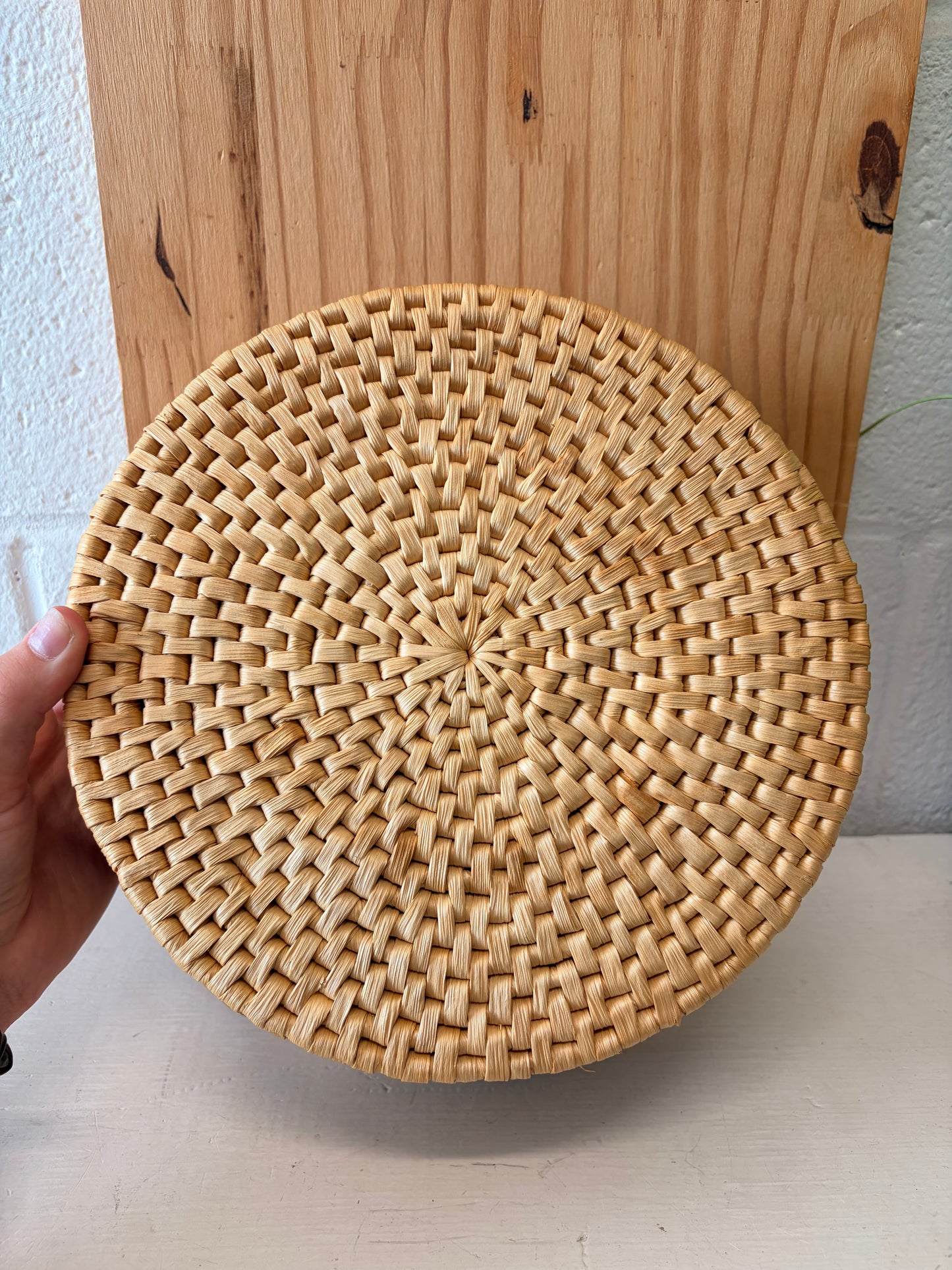 Vtg Pair of Woven Lidded Baskets (Local Pick Up Only)