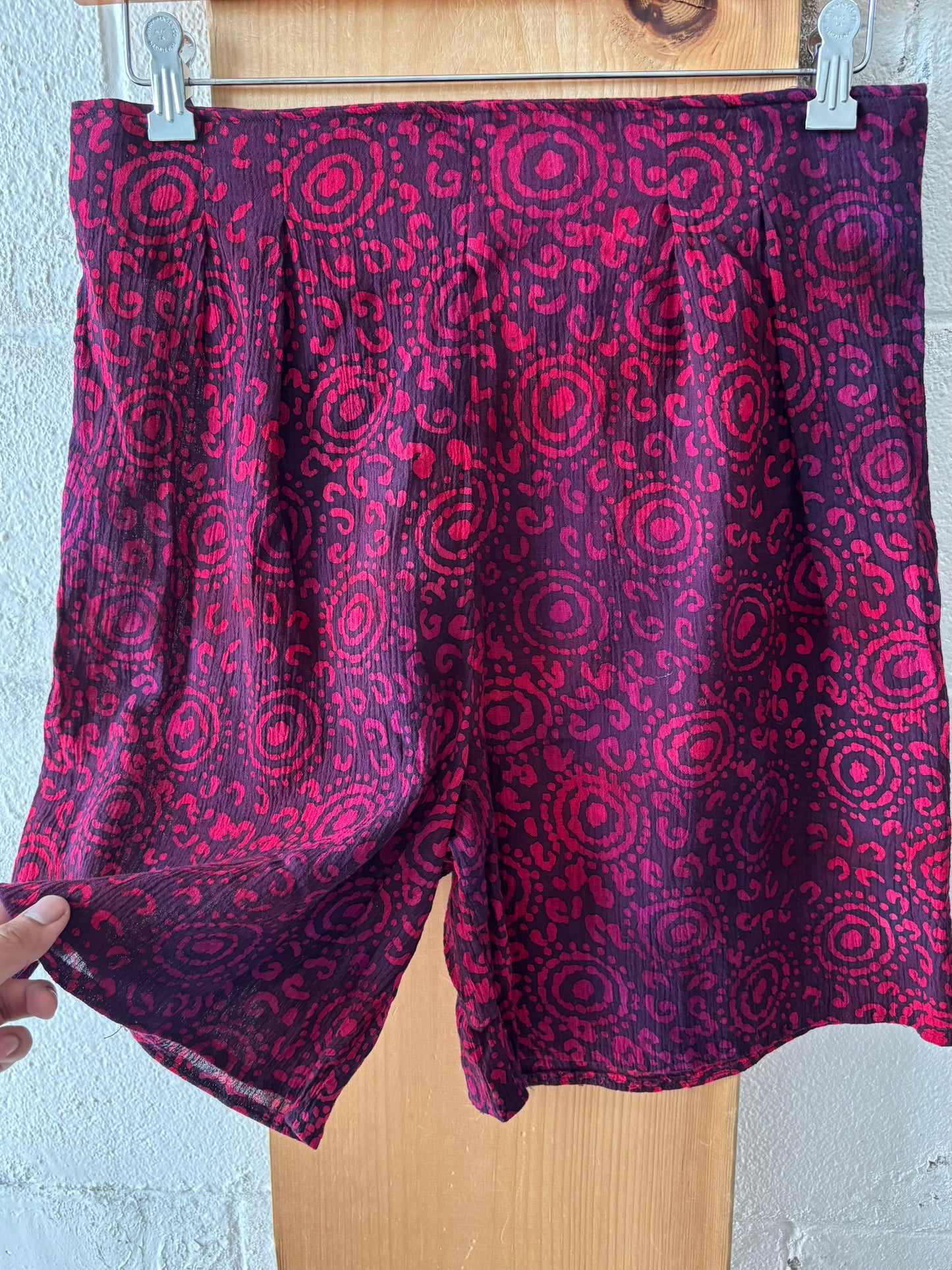 Pink & Purple Patterned Shorts : 34” W