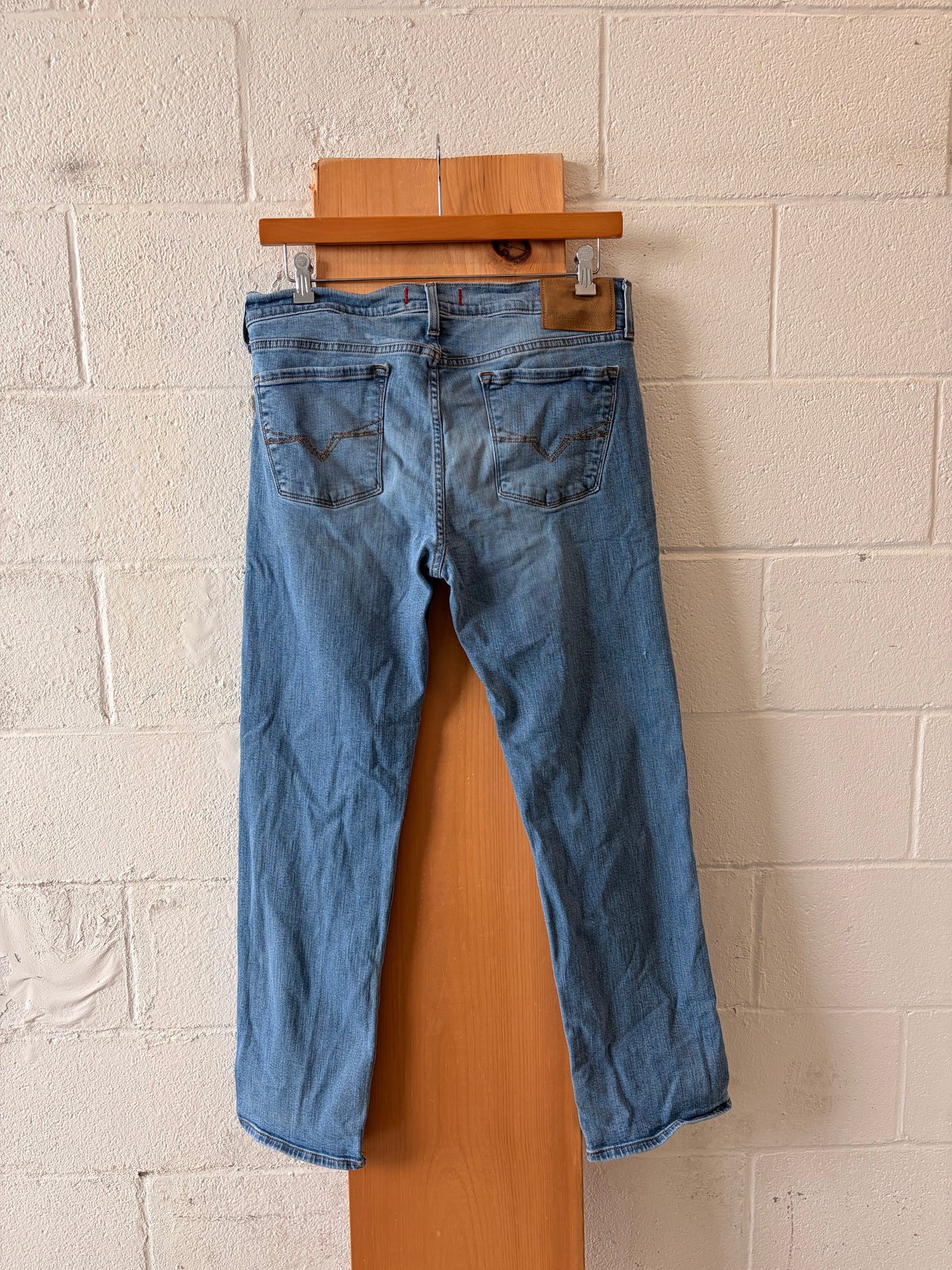 Guess Lincoln Slim Straight Jeans : 34x30