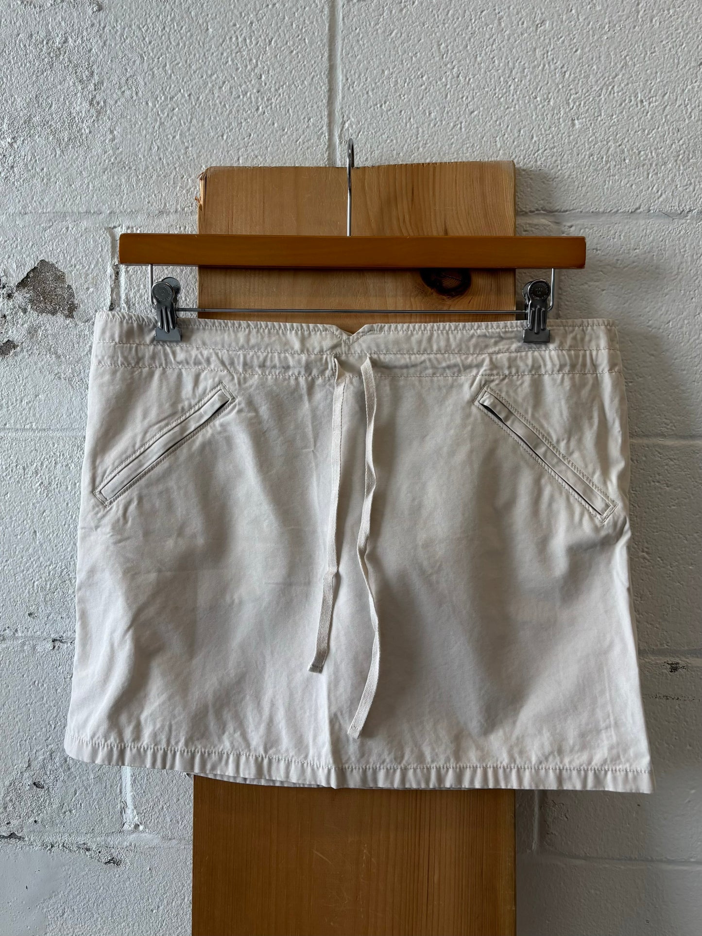 White Old Navy Skirt : 10
