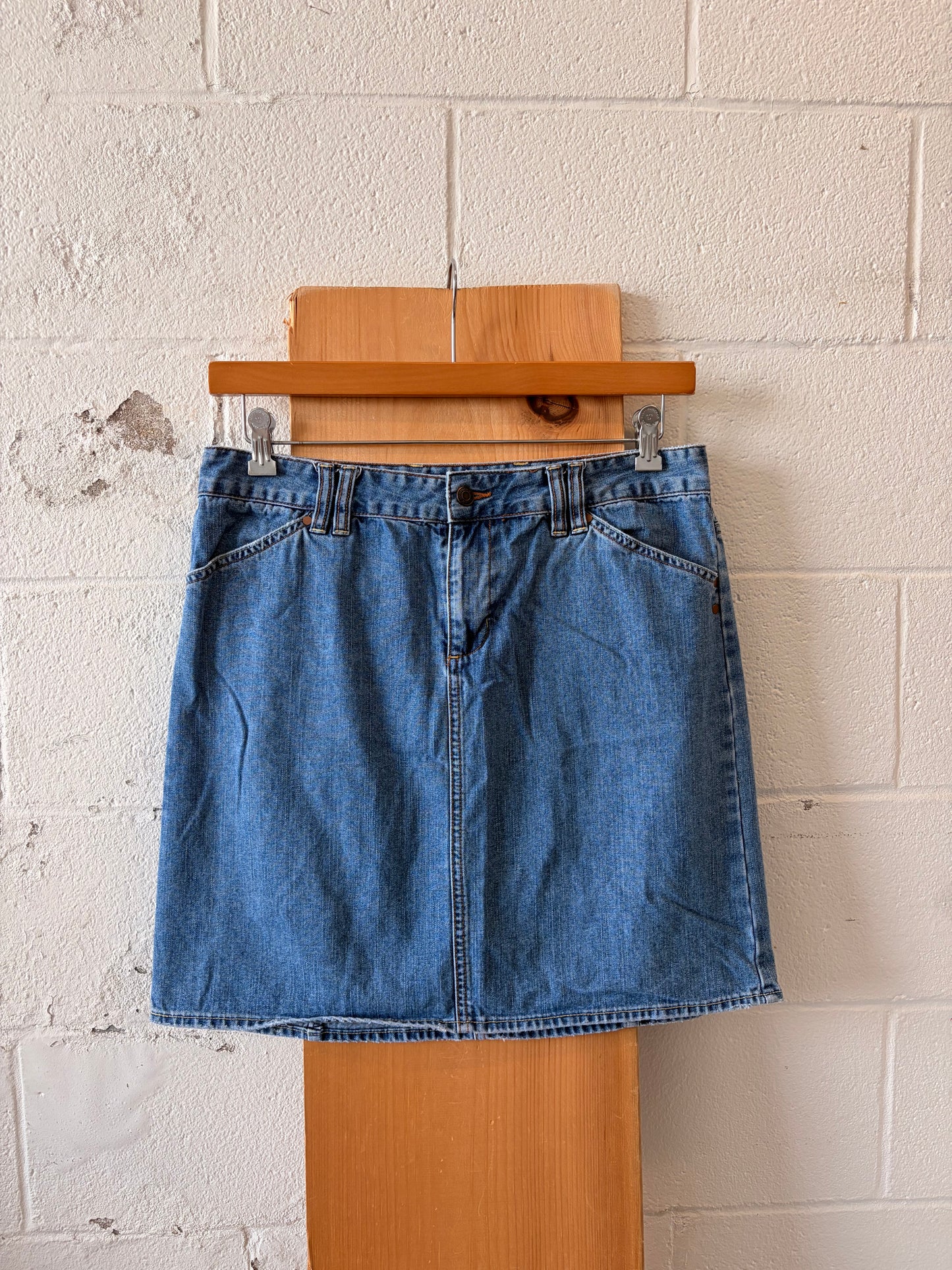 Y2K Low Waisted Denim Skirt : 10
