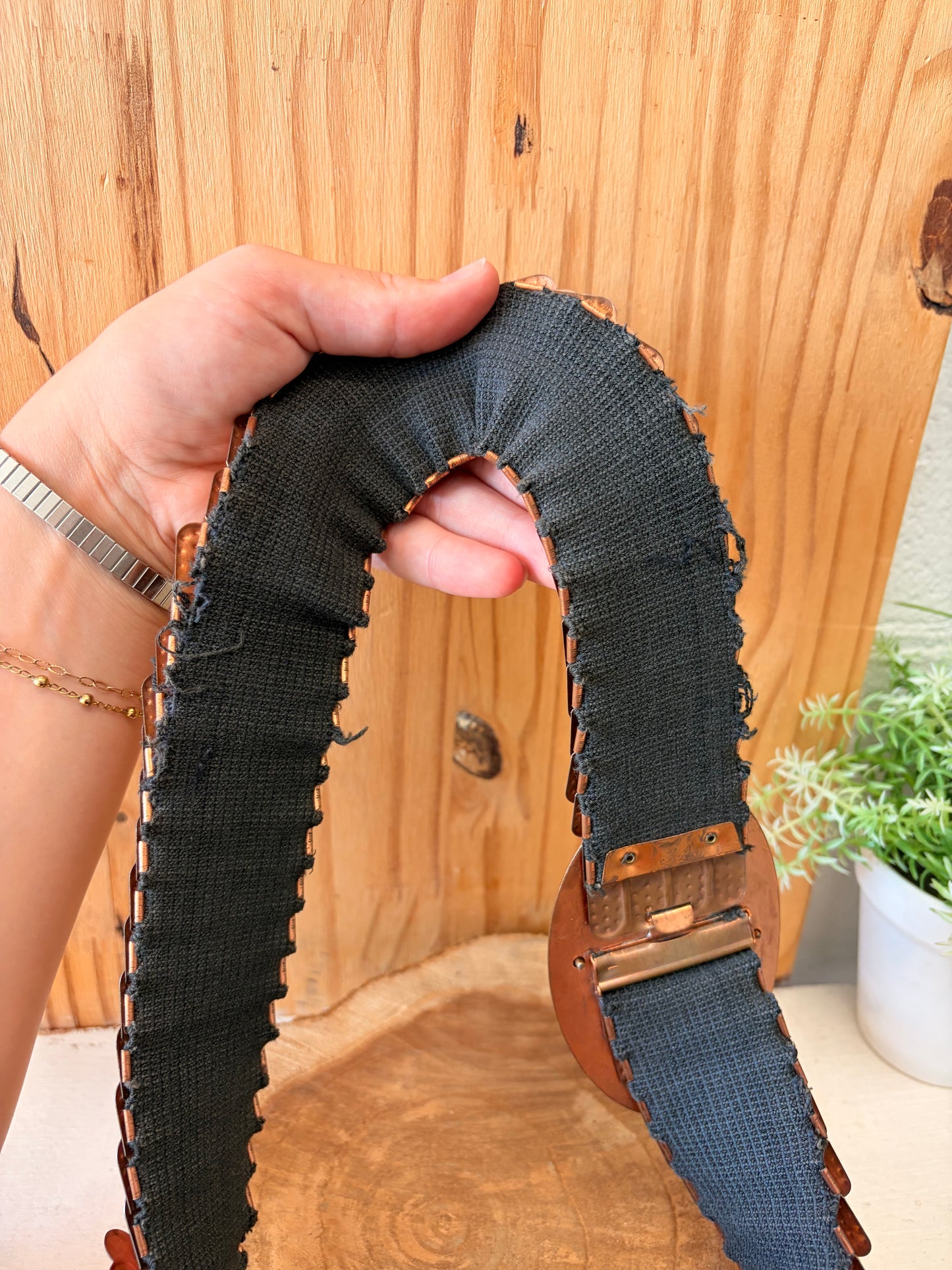 Floral Copper Tone Scale-Link Stretch Belt