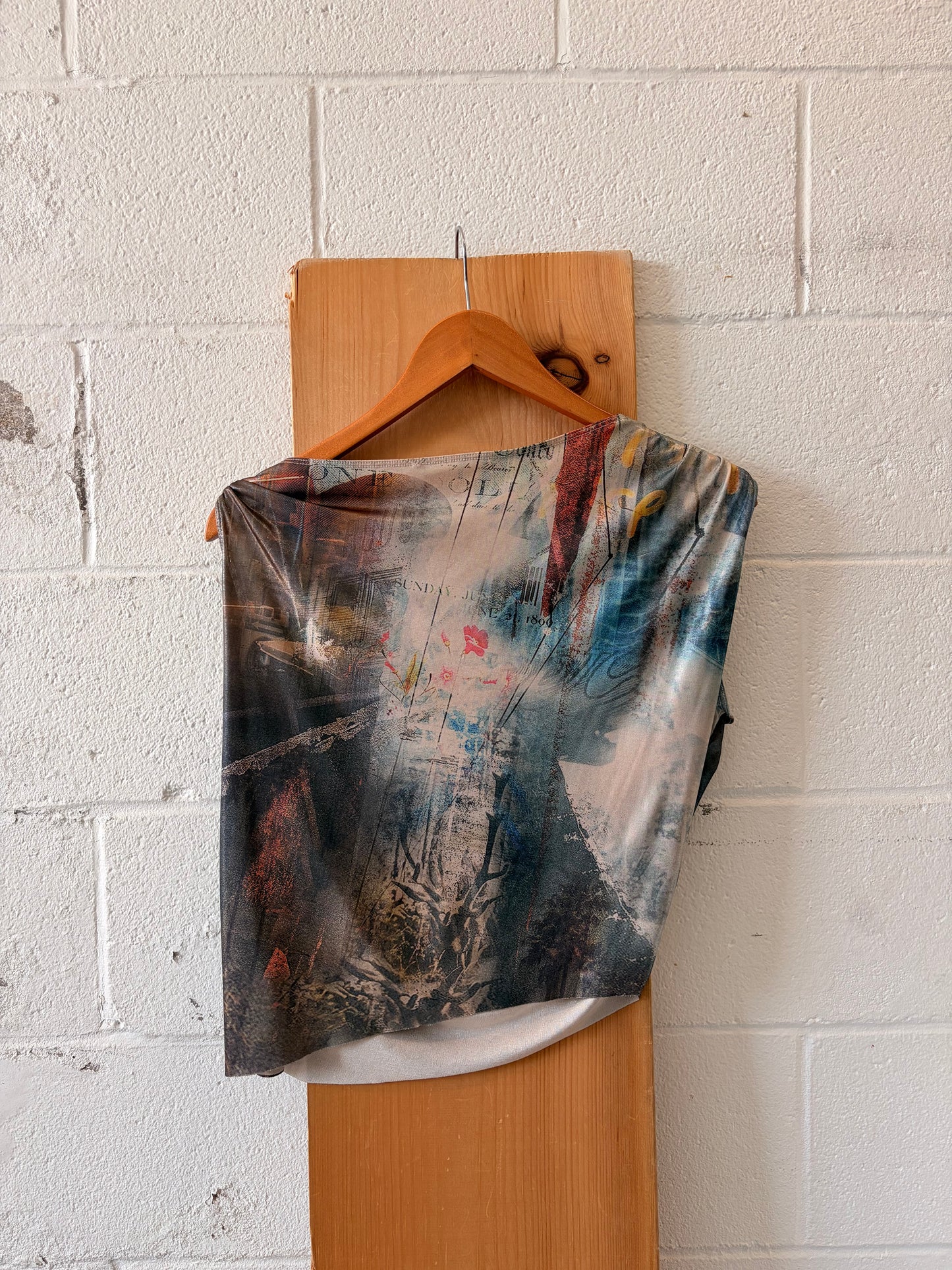 Metallic Asymmetrical Top : M